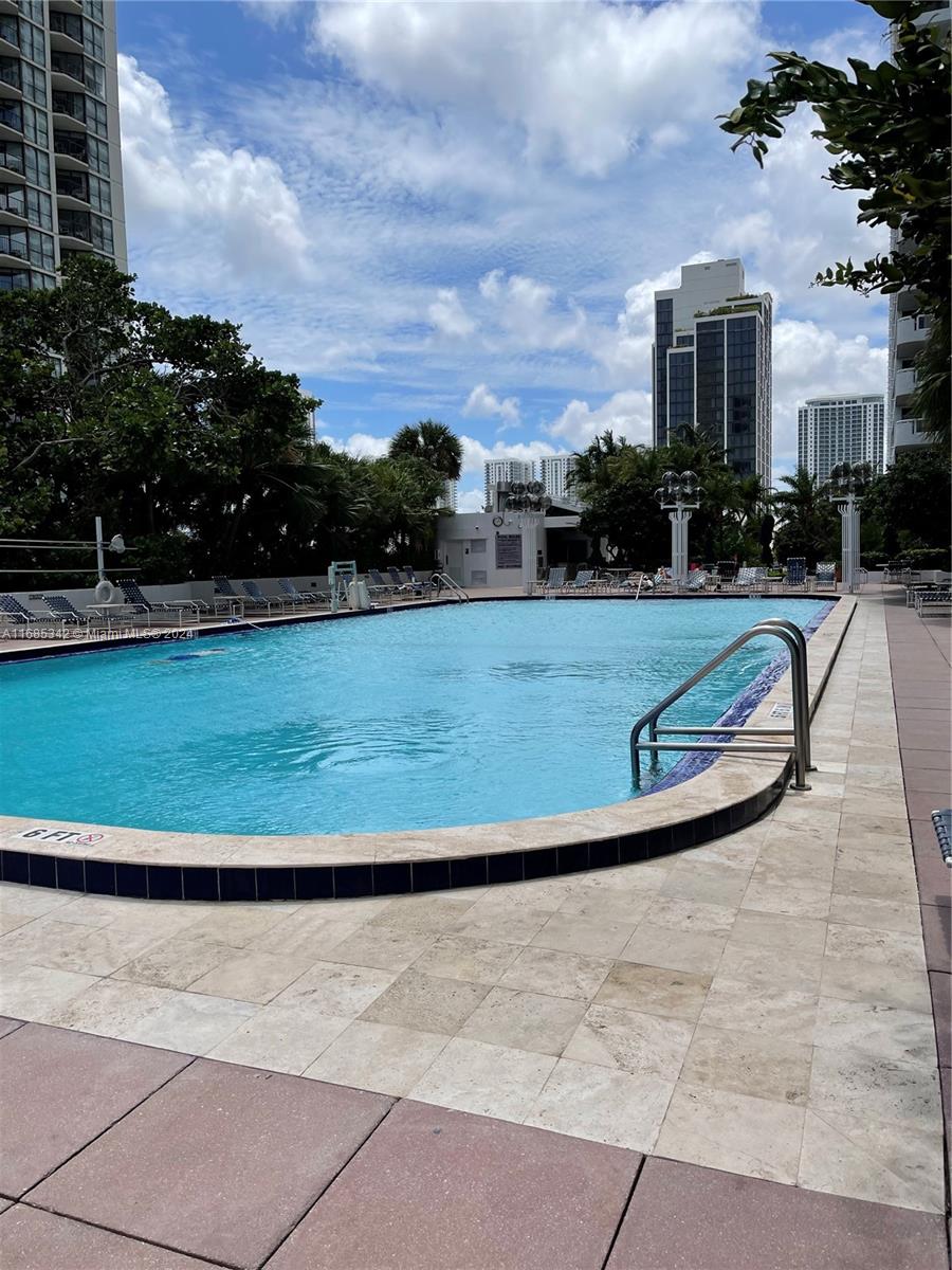 1717 N Bayshore Dr # 2654 Unit: A-2654