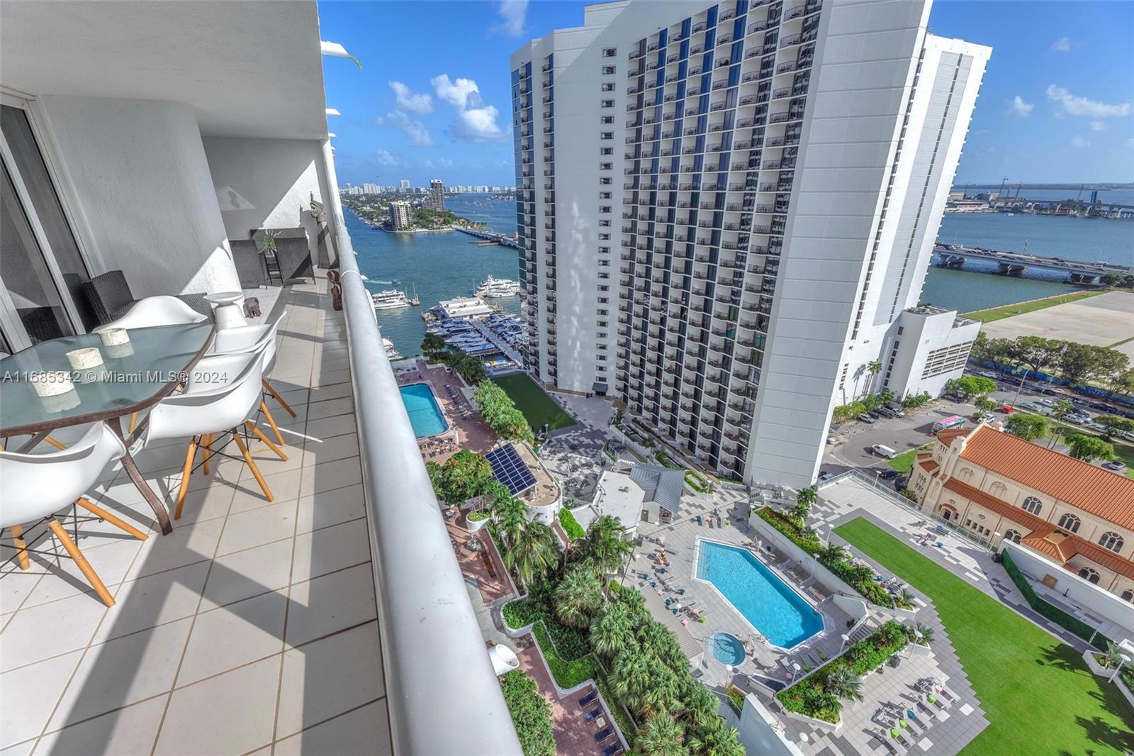 1717 N Bayshore Dr # 2654 Unit: A-2654