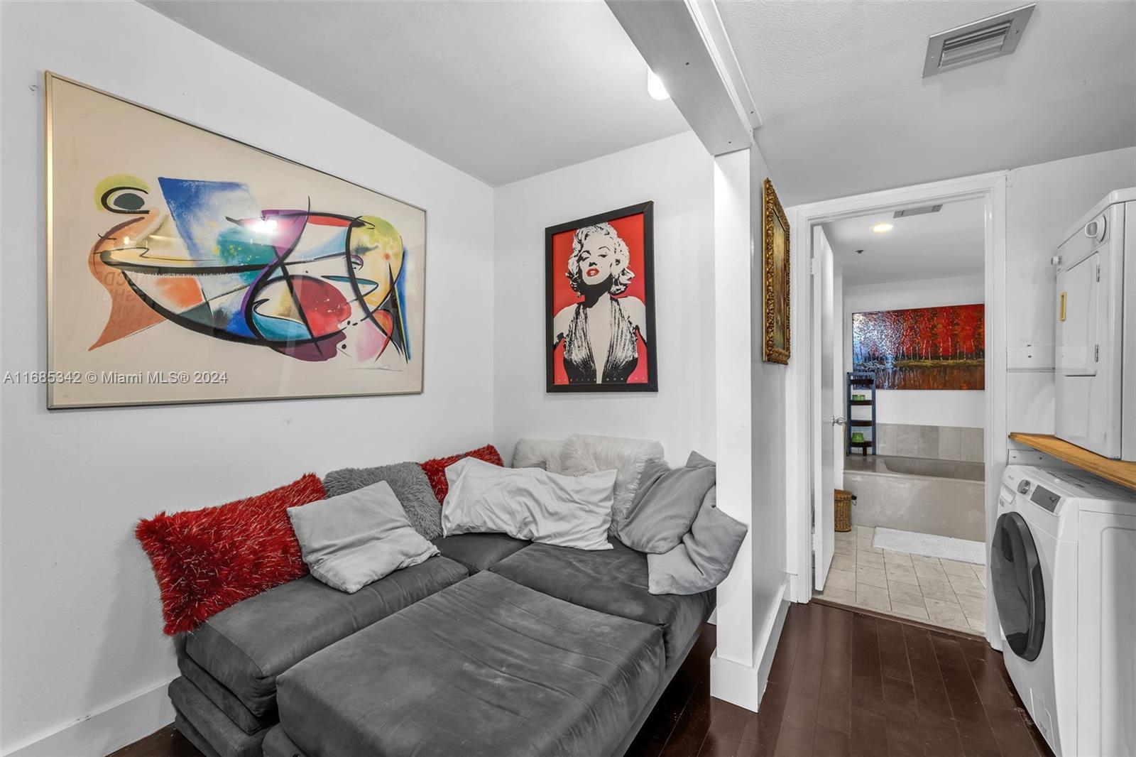 1717 N Bayshore Dr # 2654 Unit: A-2654