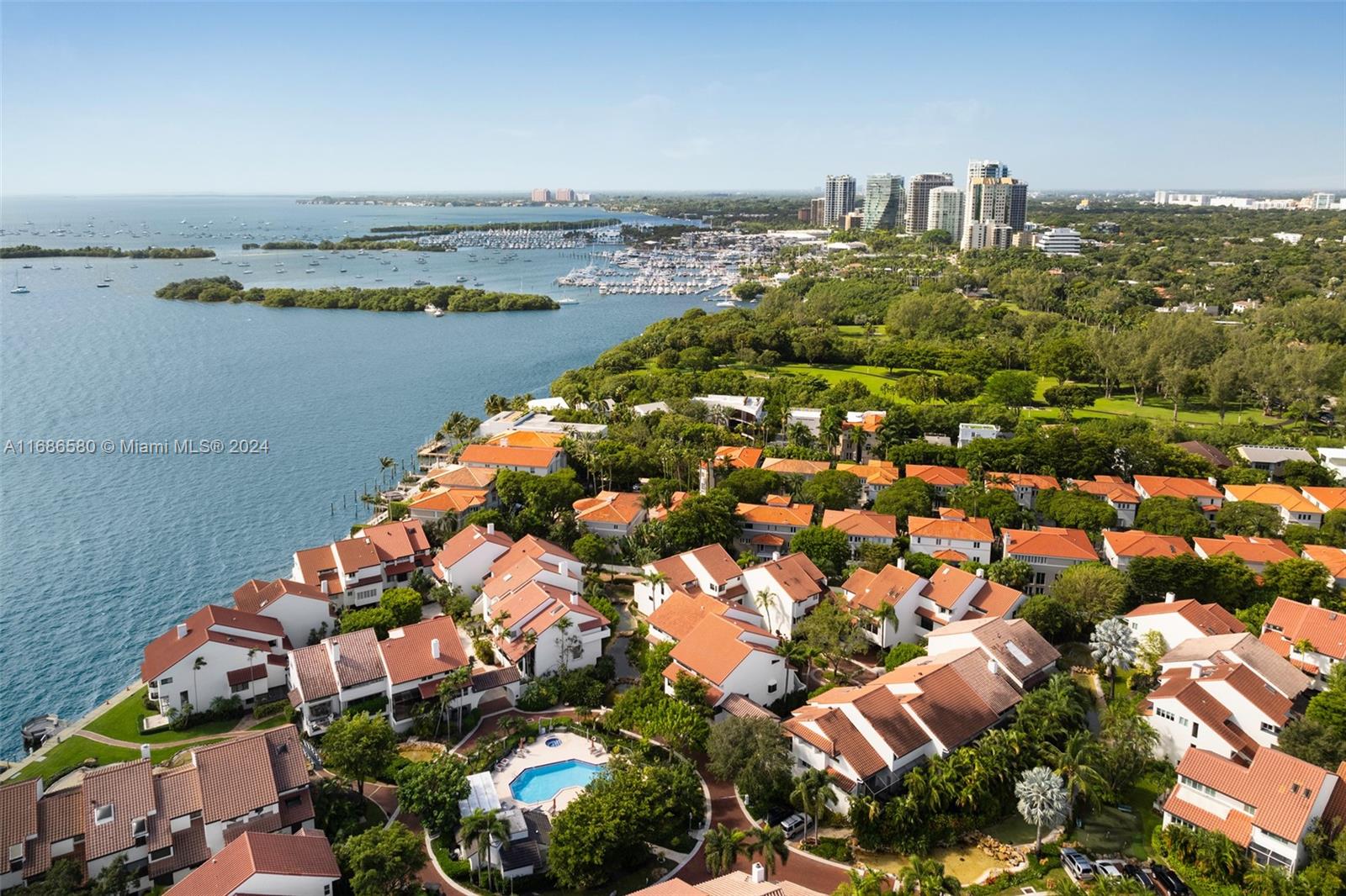 2000 S Bayshore Dr # 20