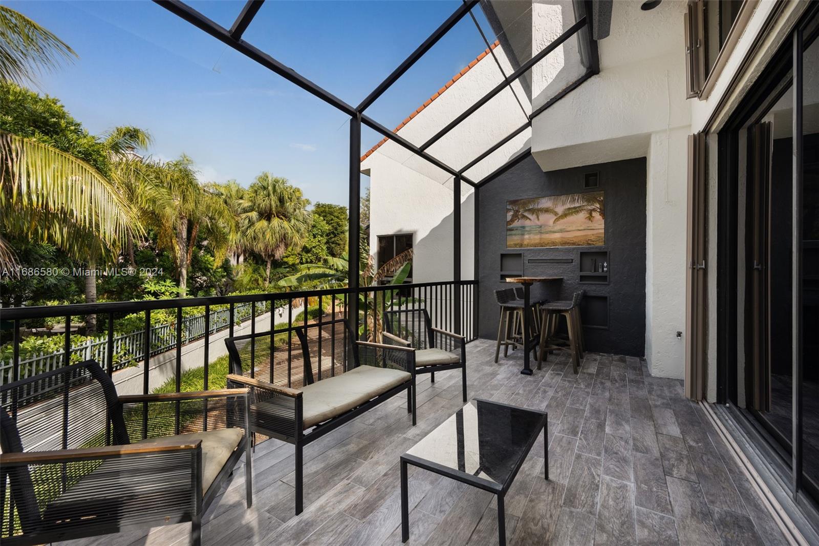 2000 S Bayshore Dr # 20