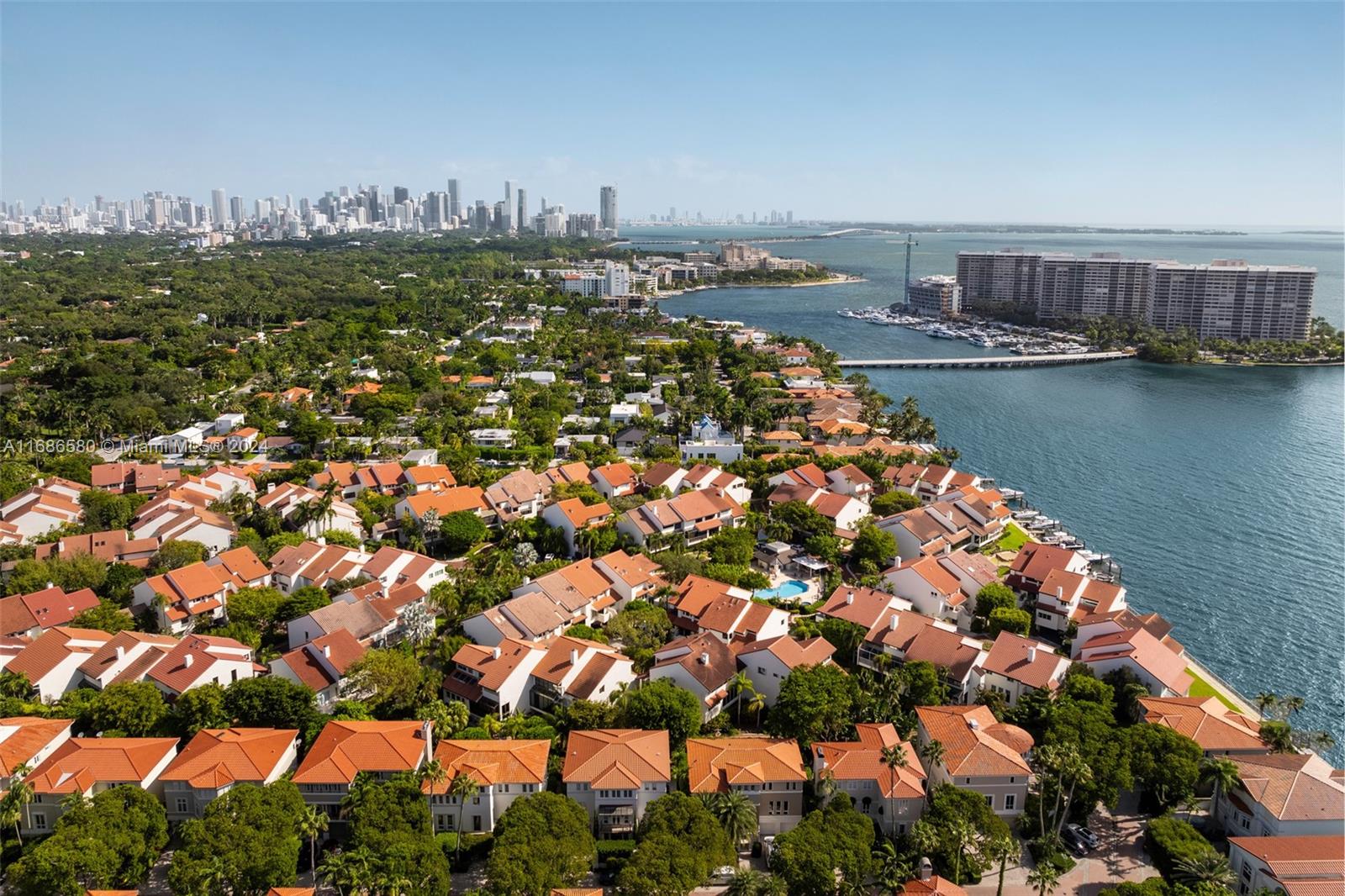 2000 S Bayshore Dr # 20