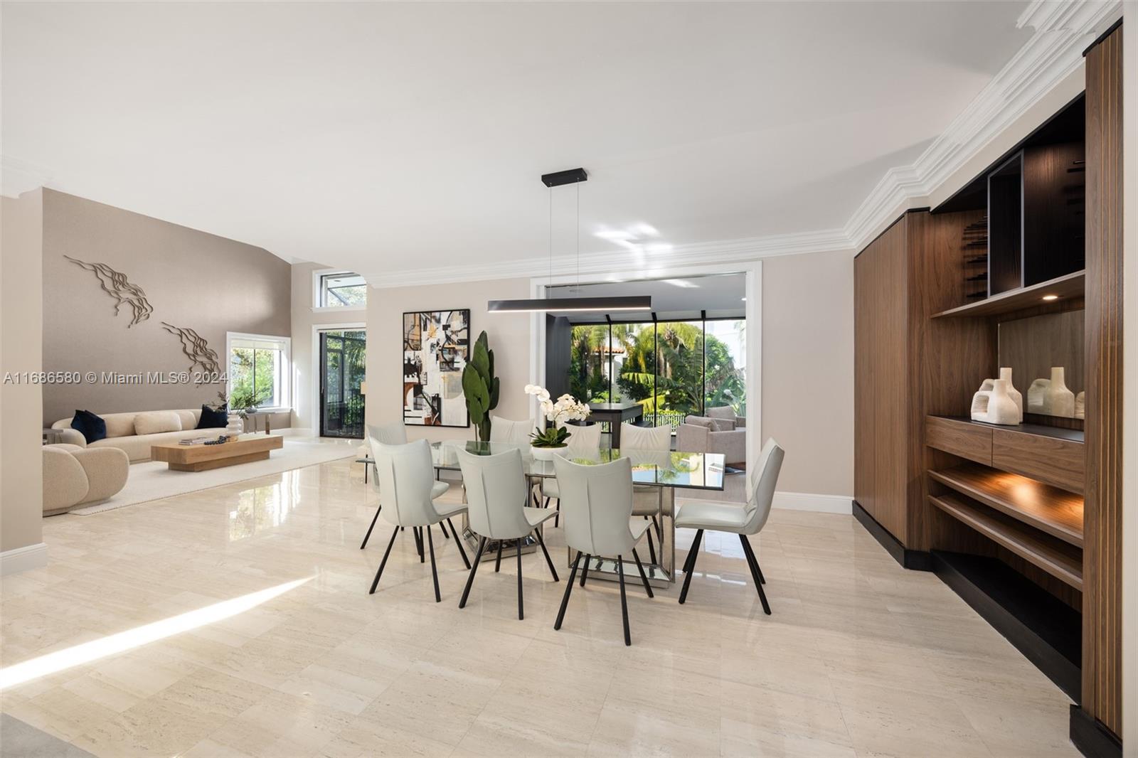 2000 S Bayshore Dr # 20