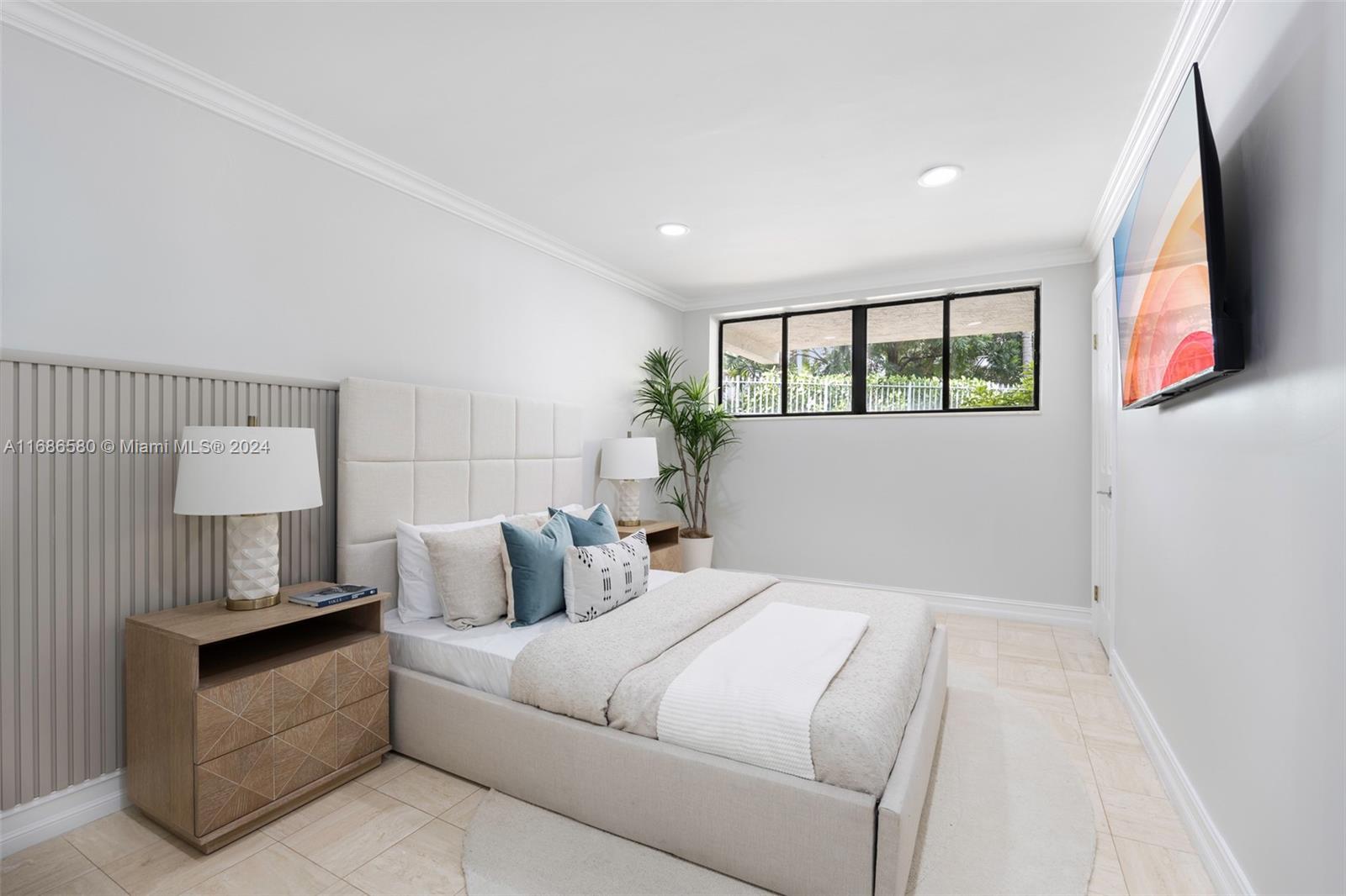 2000 S Bayshore Dr # 20