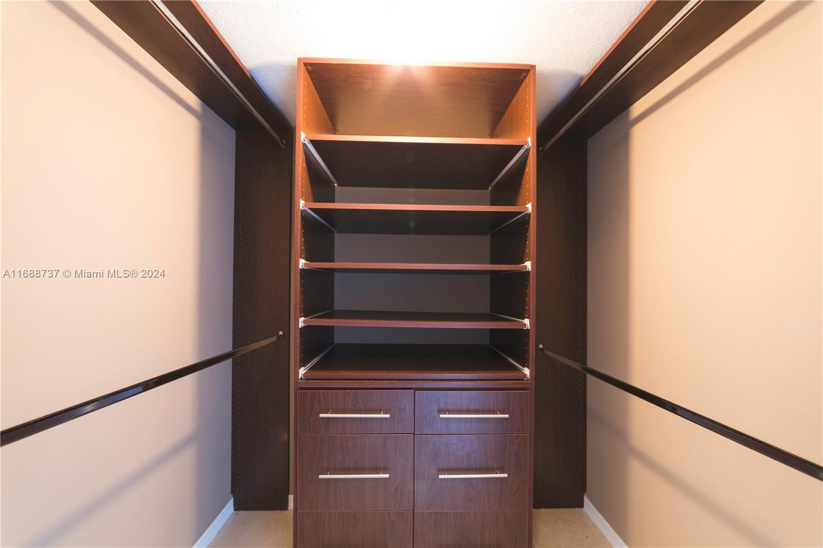 2415 NW 16th St Rd # 1 Unit: 502-1