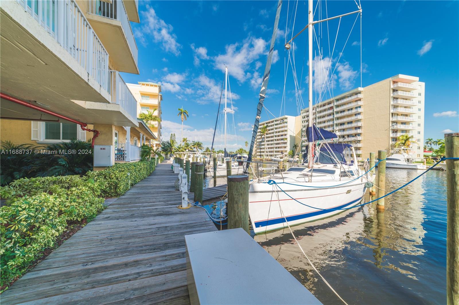 2415 NW 16th St Rd # 1 Unit: 502-1