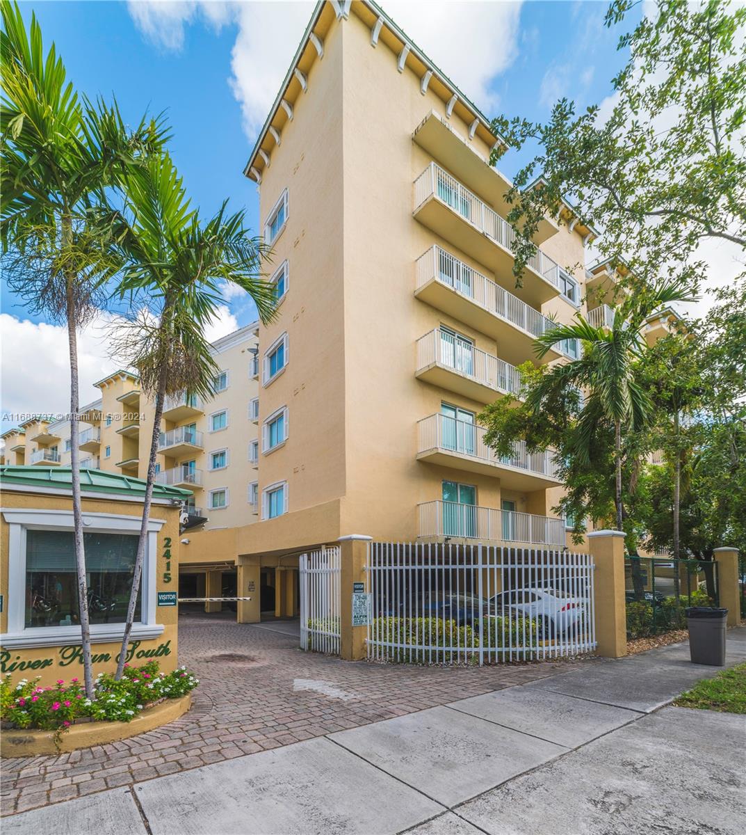 2415 NW 16th St Rd # 1 Unit: 502-1
