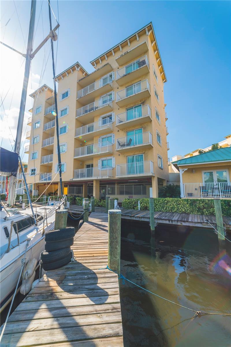 2415 NW 16th St Rd # 1 Unit: 502-1