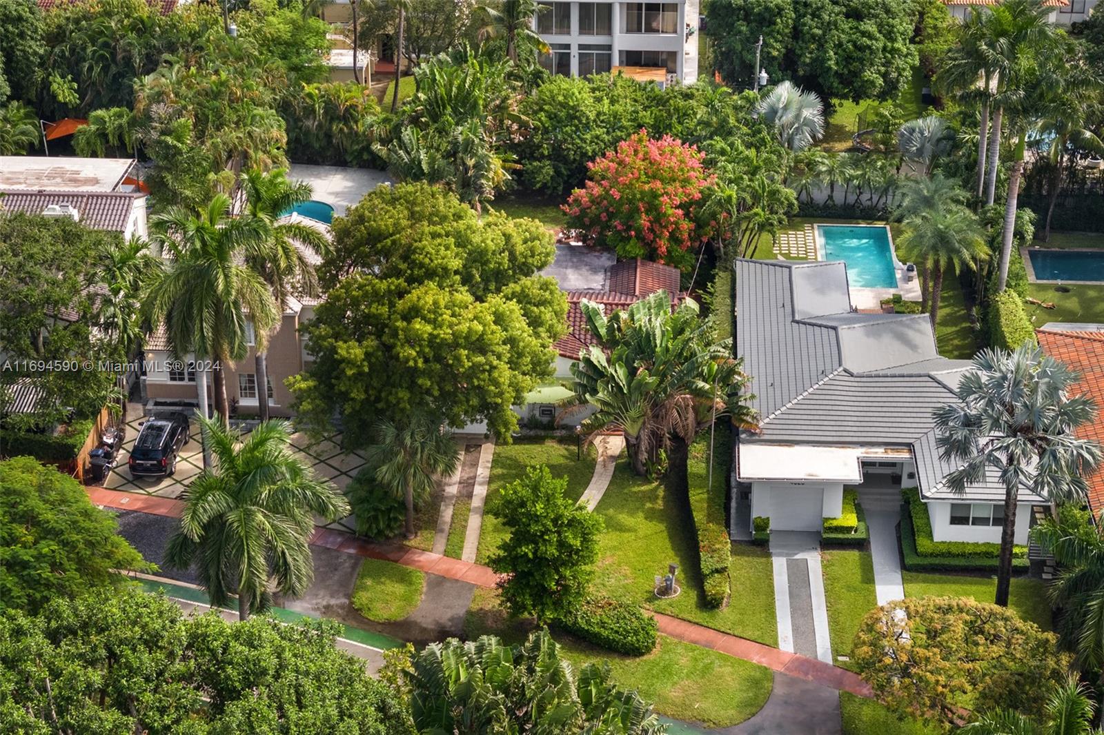 4335 Royal Palm Ave