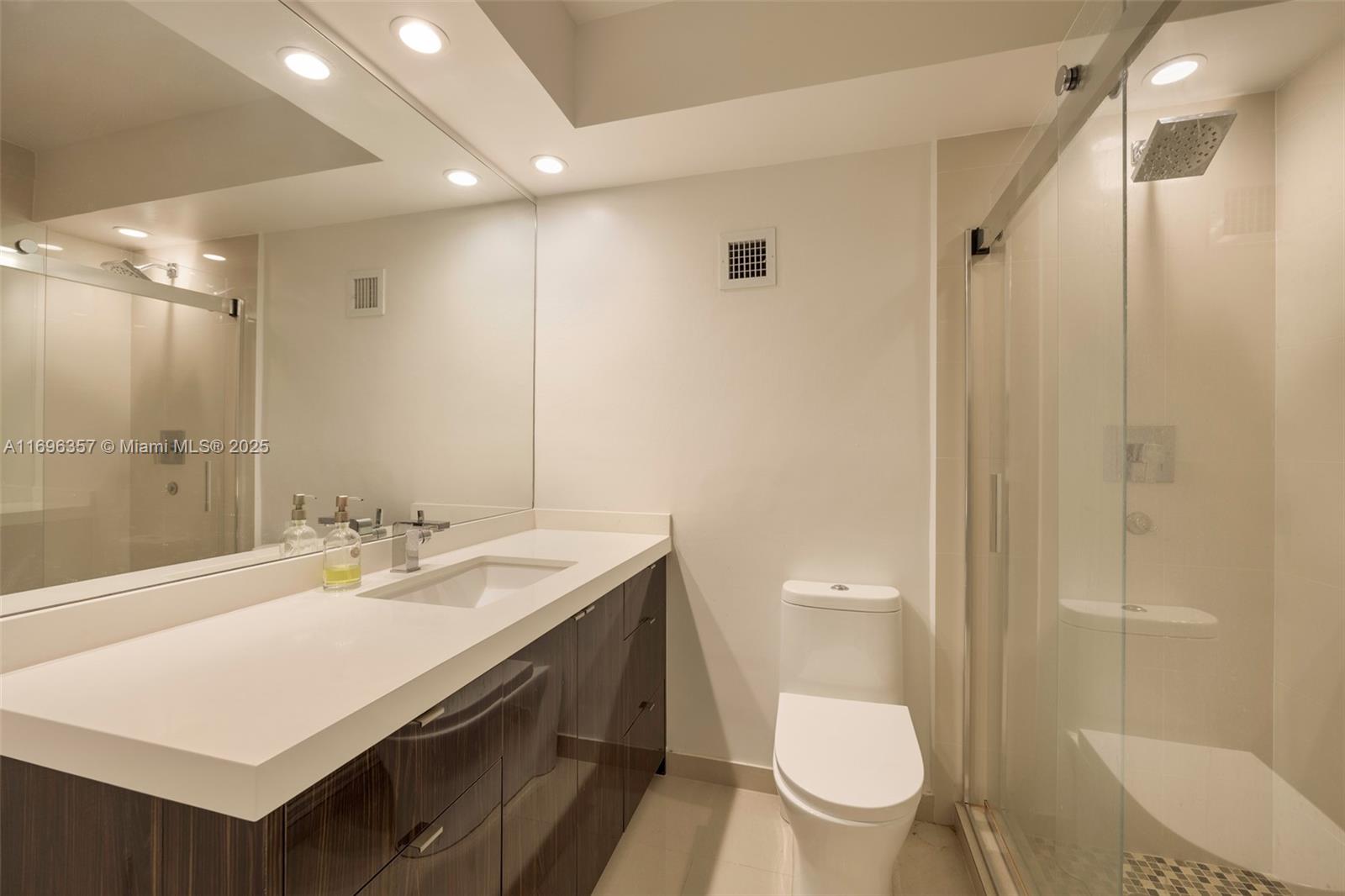 1200 West Ave # 506