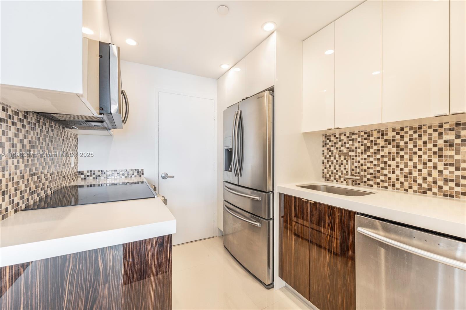 1200 West Ave # 506