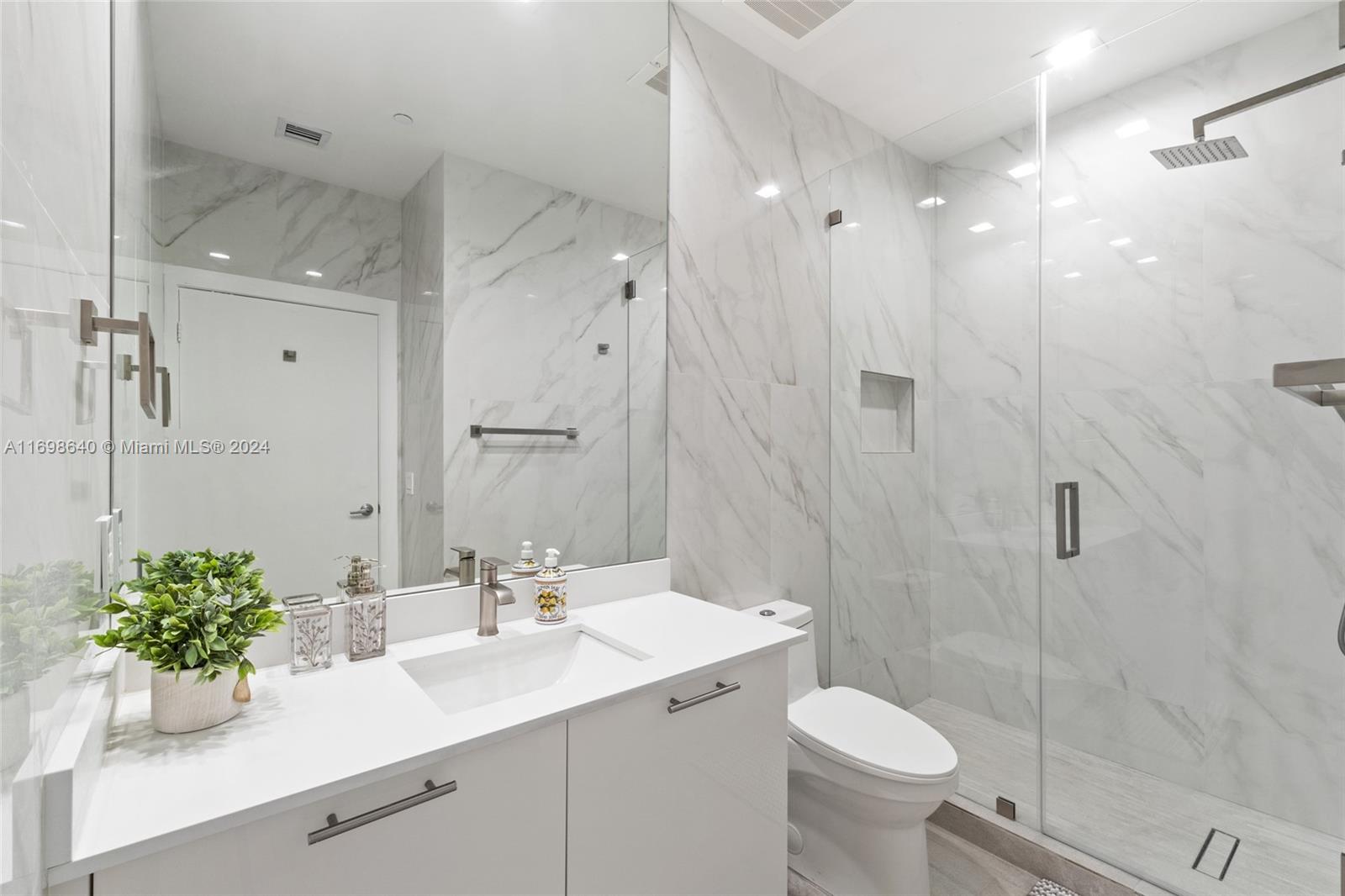 950 Brickell Bay Dr # 5507