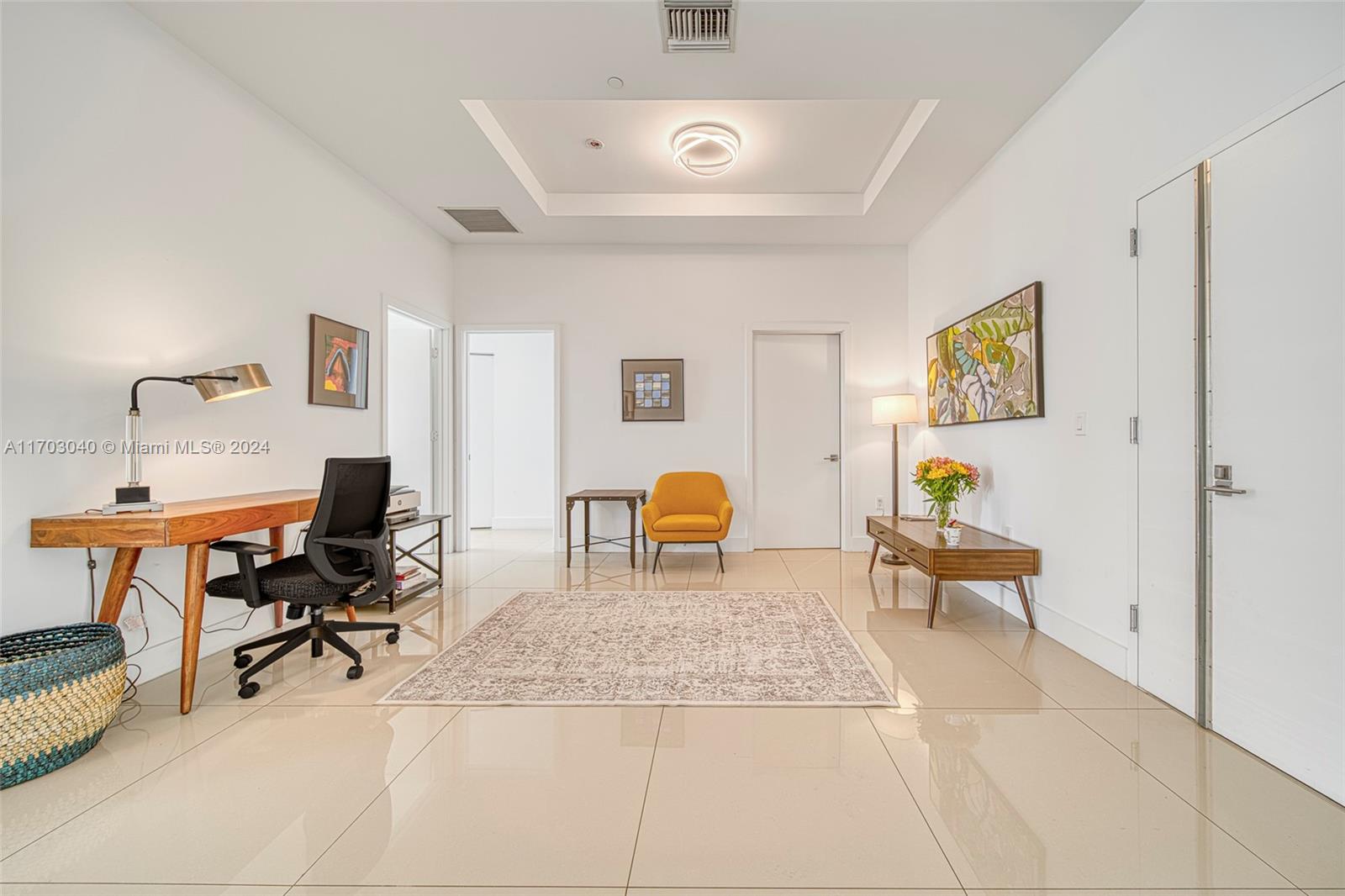 45 SW 9th St # 4504 Unit: LPH 4504