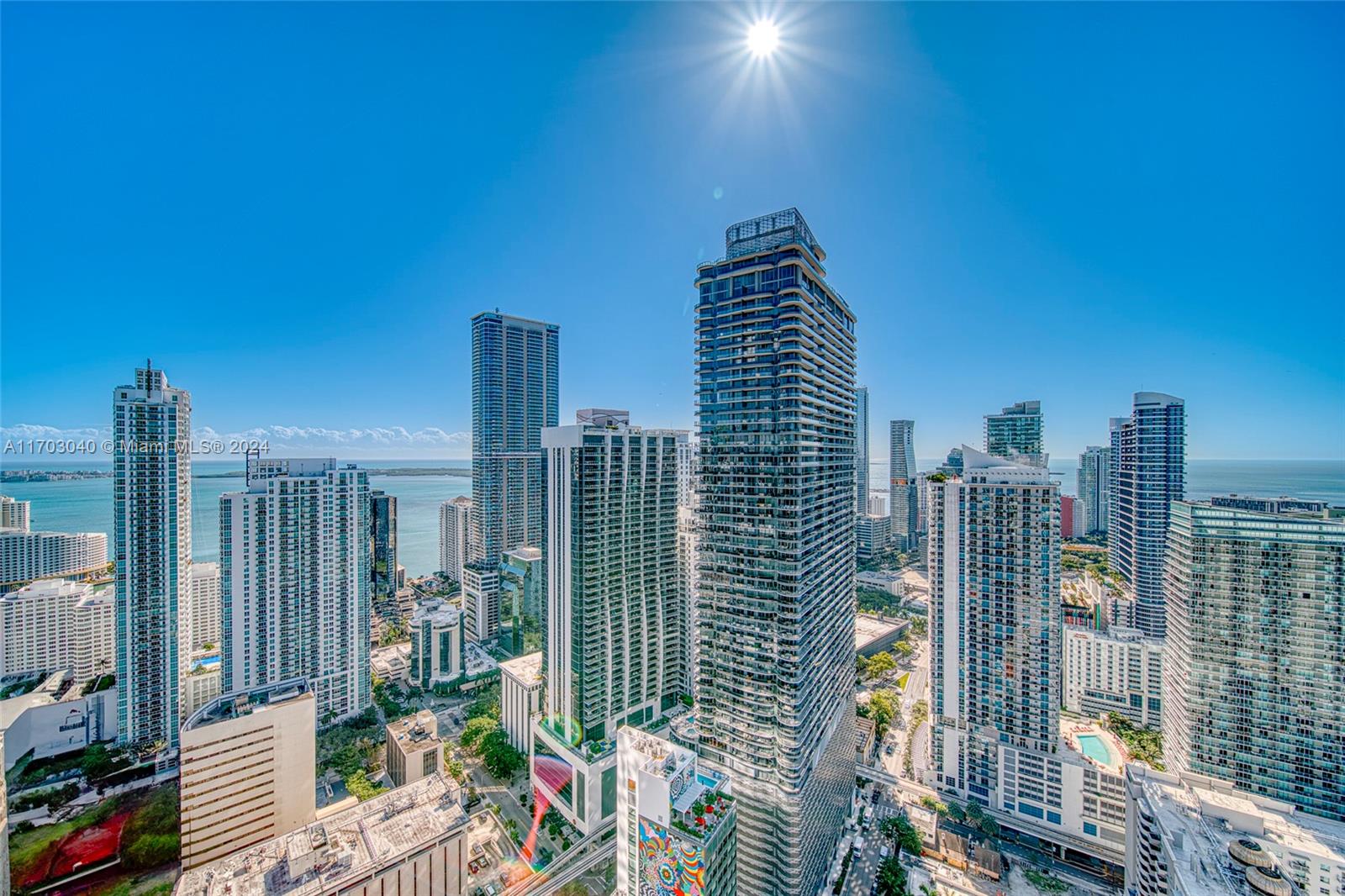 45 SW 9th St # 4504 Unit: LPH 4504