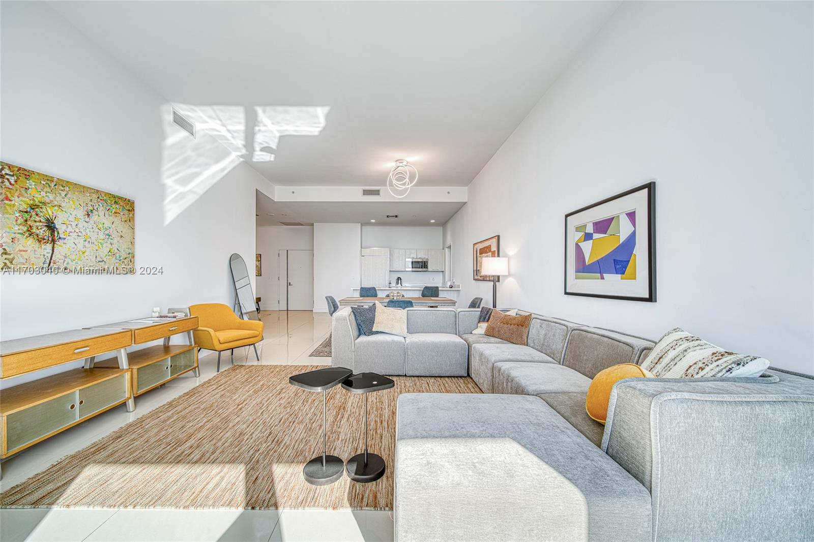 45 SW 9th St # 4504 Unit: LPH 4504