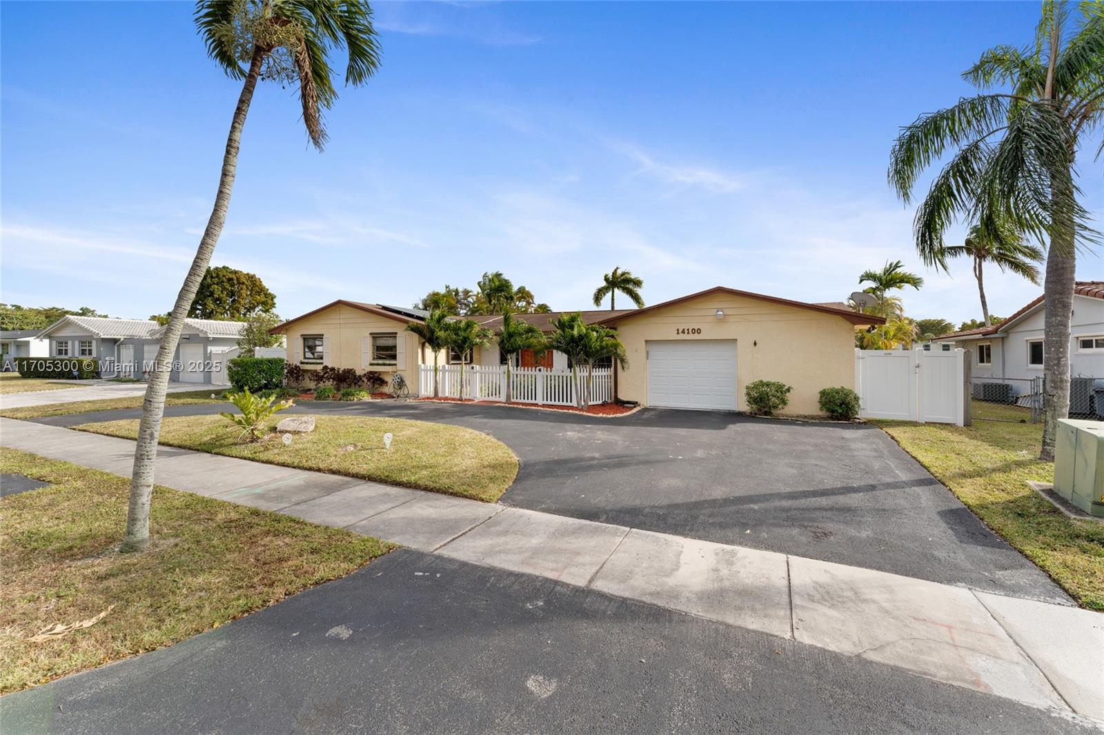 14100 SW 82nd St