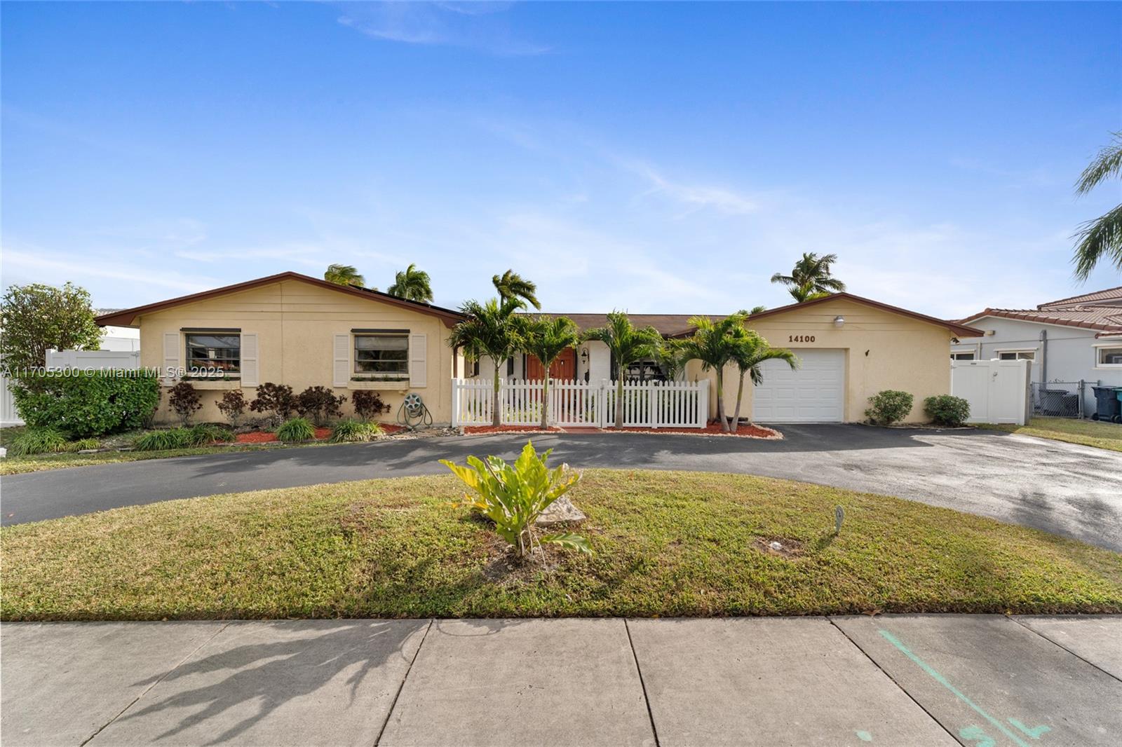 14100 SW 82nd St