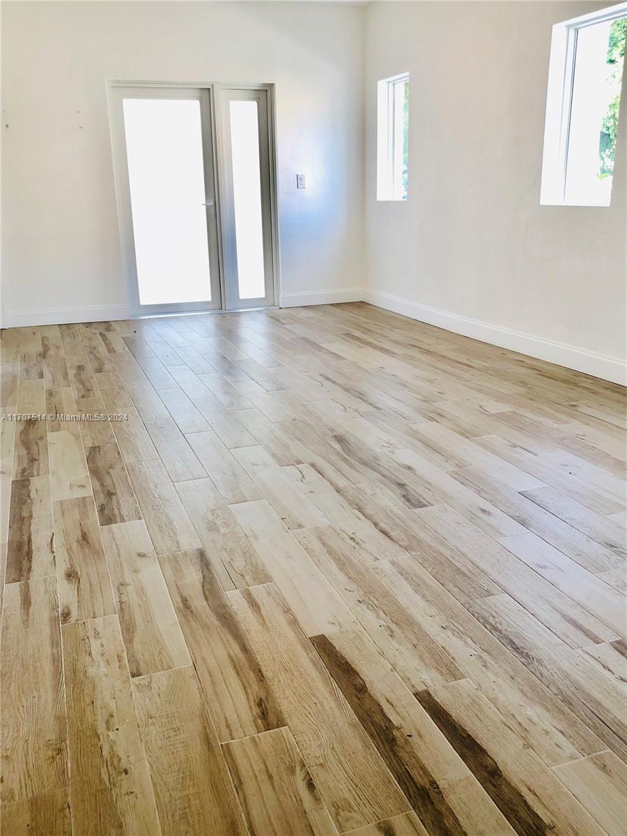 578 NW 48th St