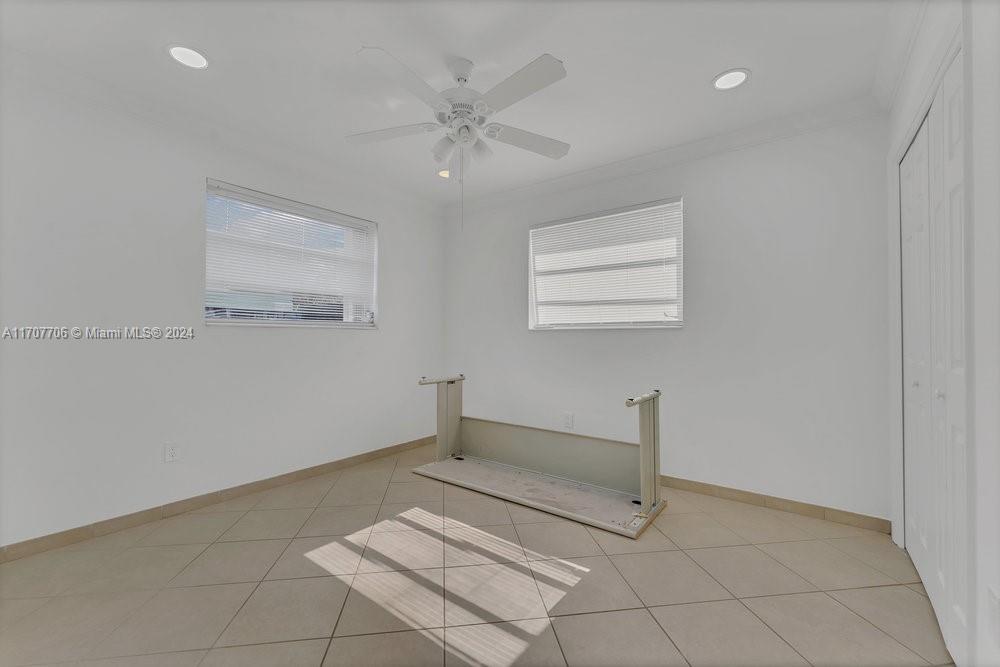 9231 SW 76th Ter