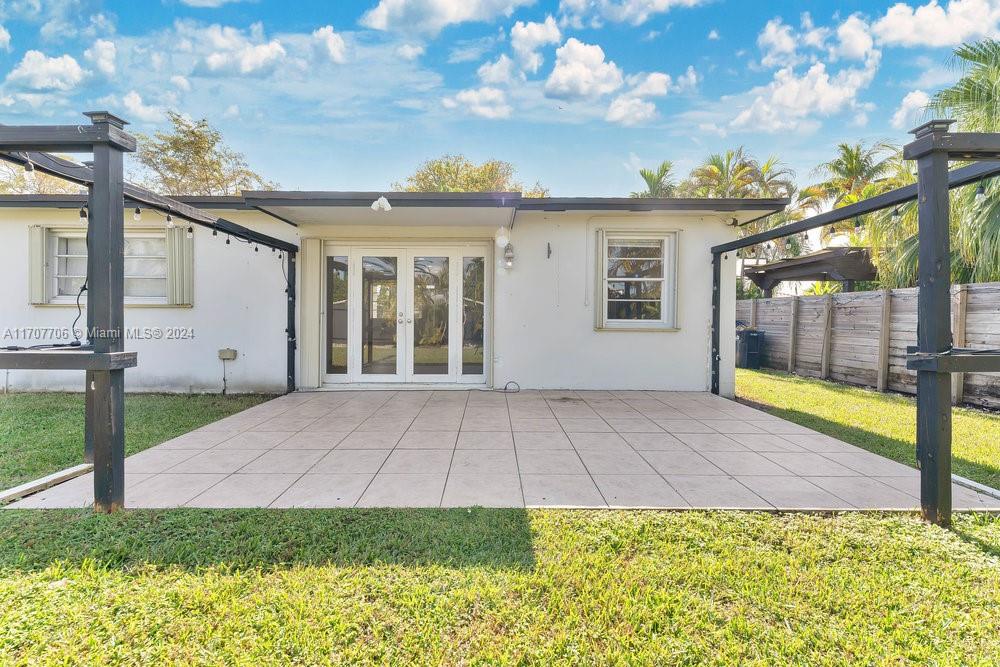 9231 SW 76th Ter