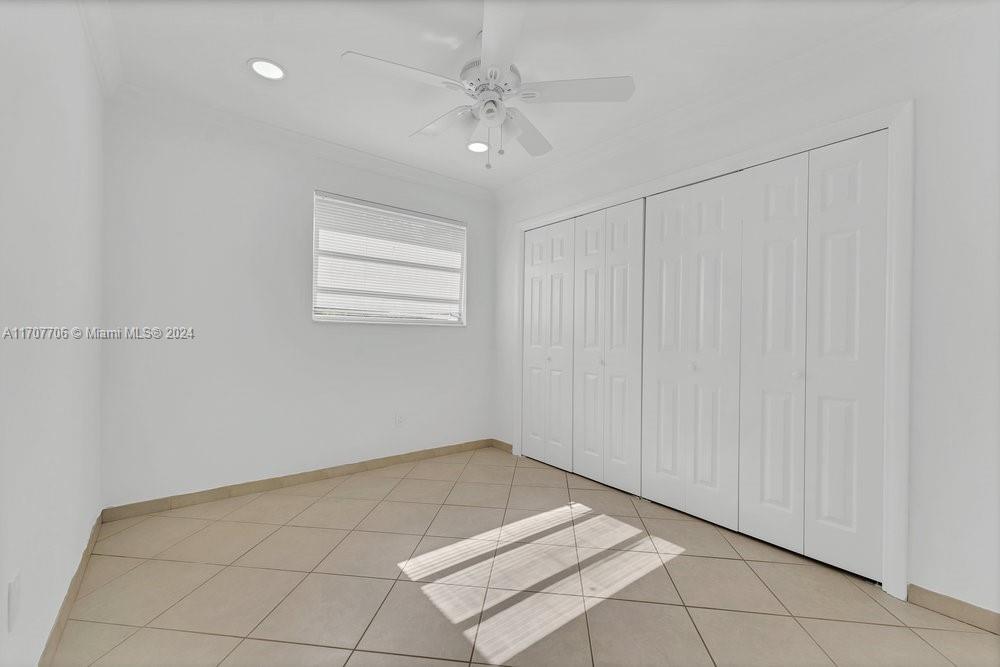 9231 SW 76th Ter
