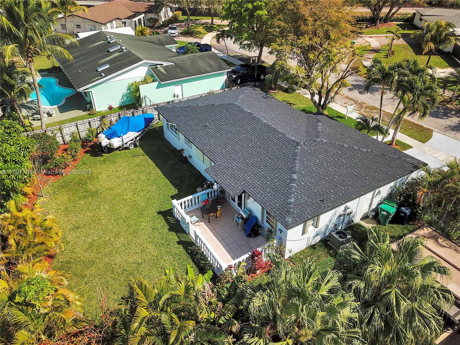 9231 SW 76th Ter