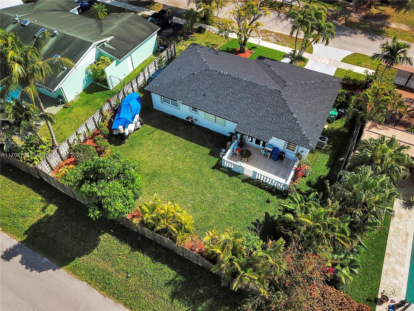 9231 SW 76th Ter