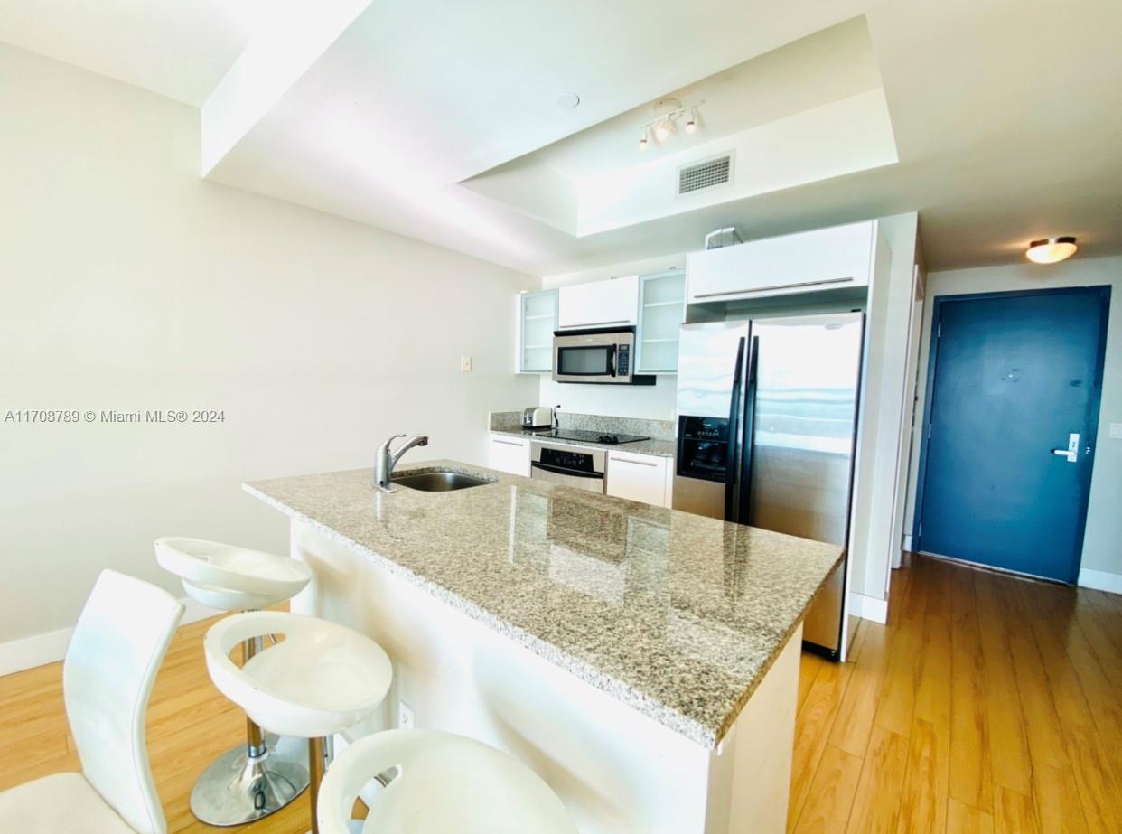 888 Biscayne Blvd # 1603