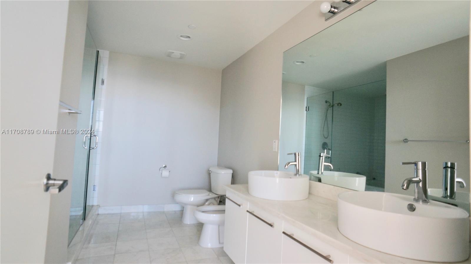 888 Biscayne Blvd # 1603