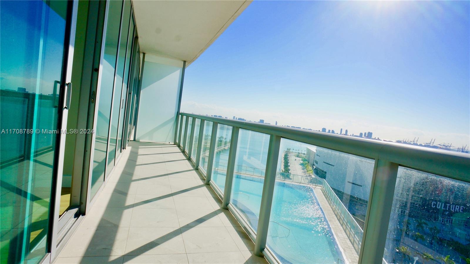 888 Biscayne Blvd # 1603