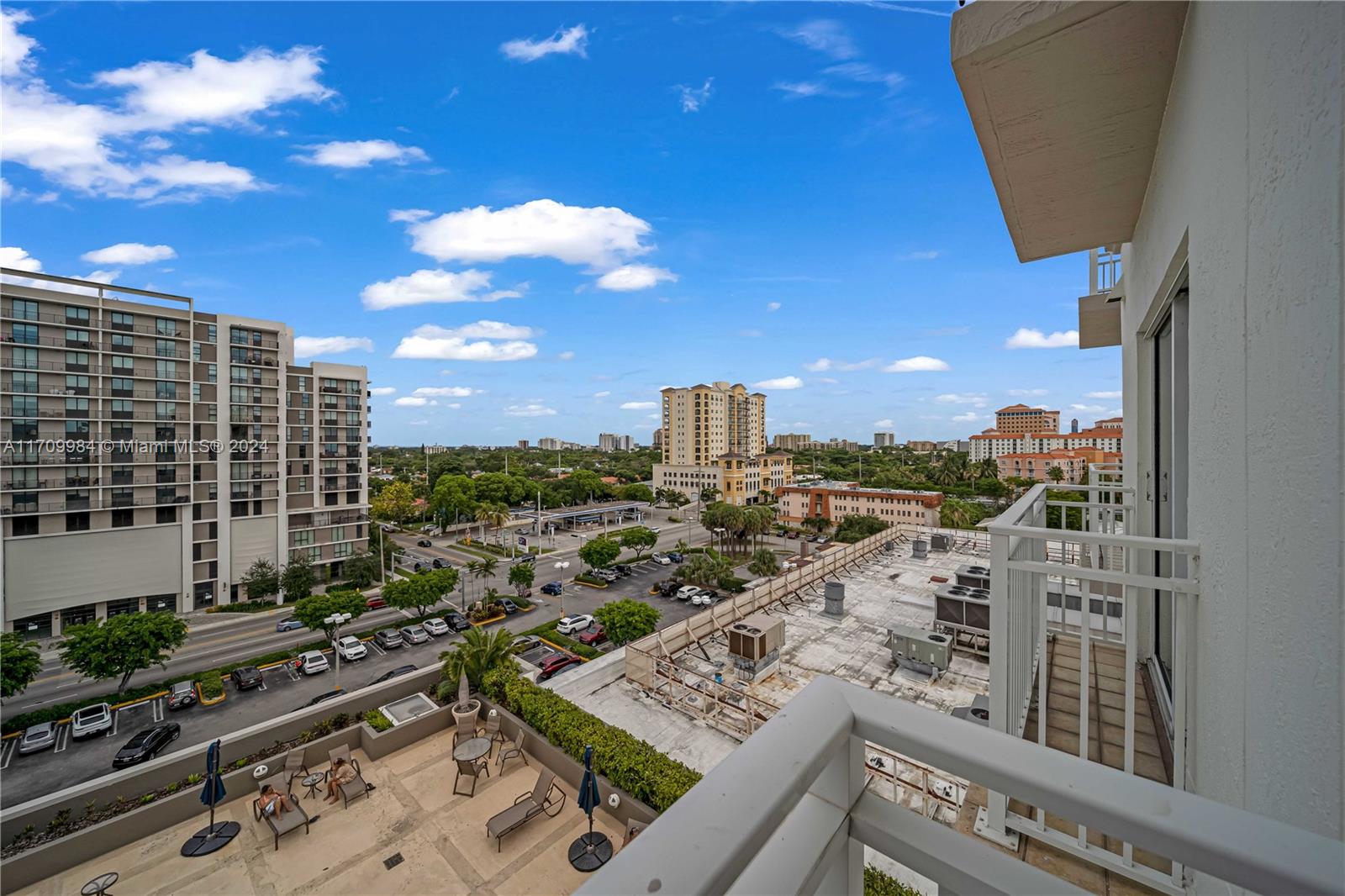 50 Menores Ave # 703