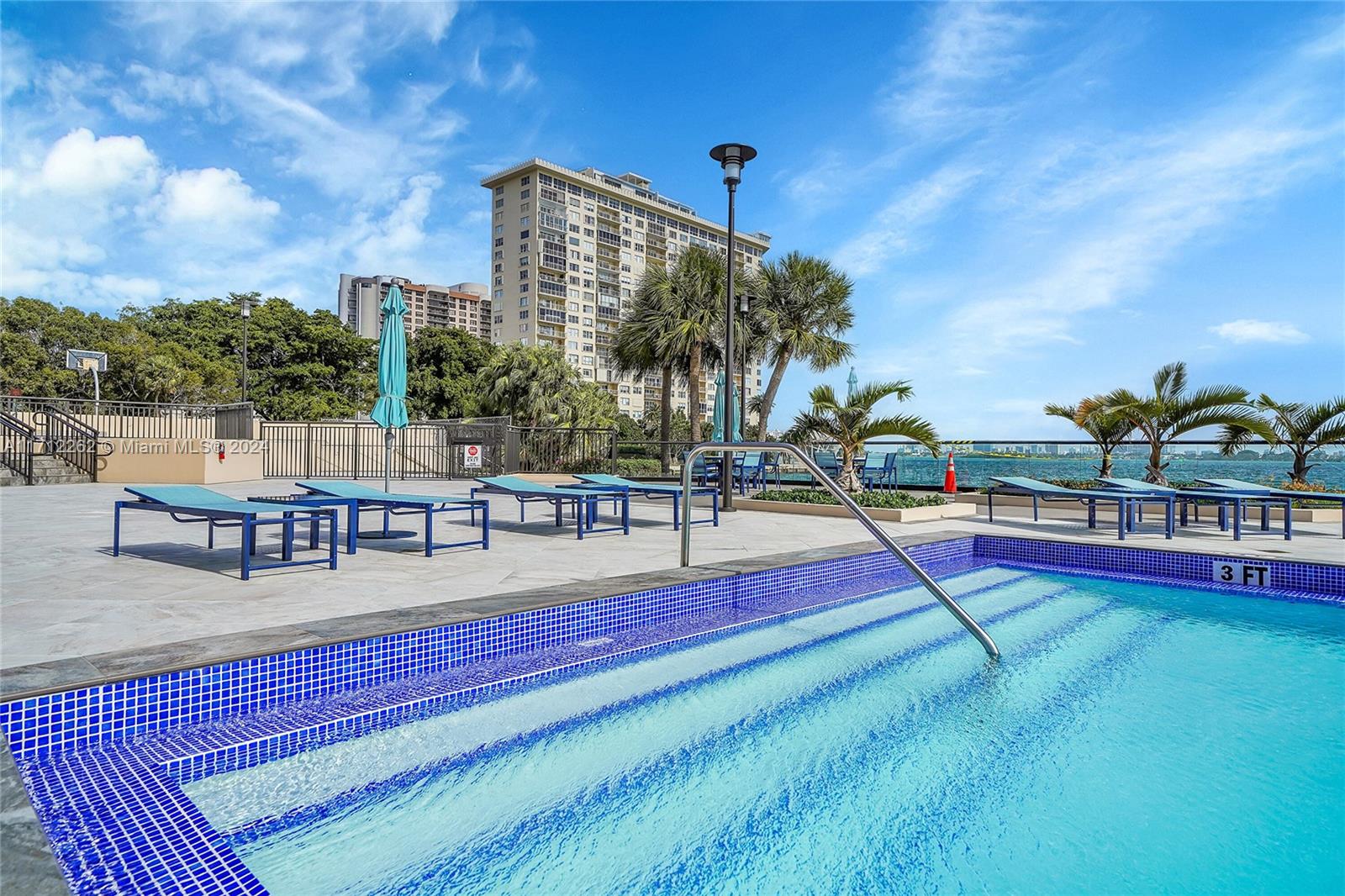 11113 Biscayne Blvd # 255