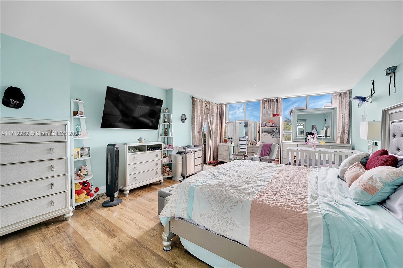 11113 Biscayne Blvd # 255