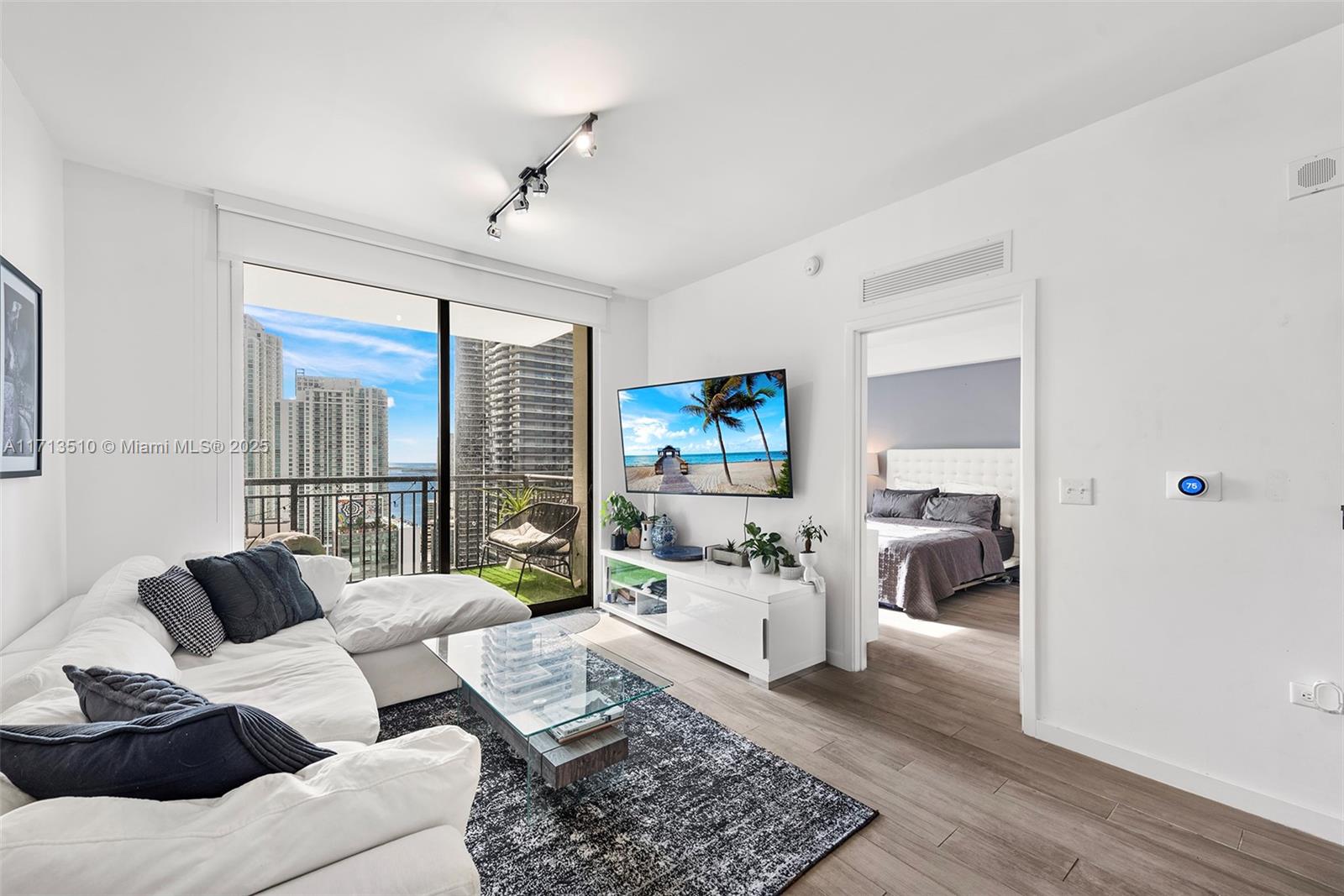 999 SW 1st Ave # 2908