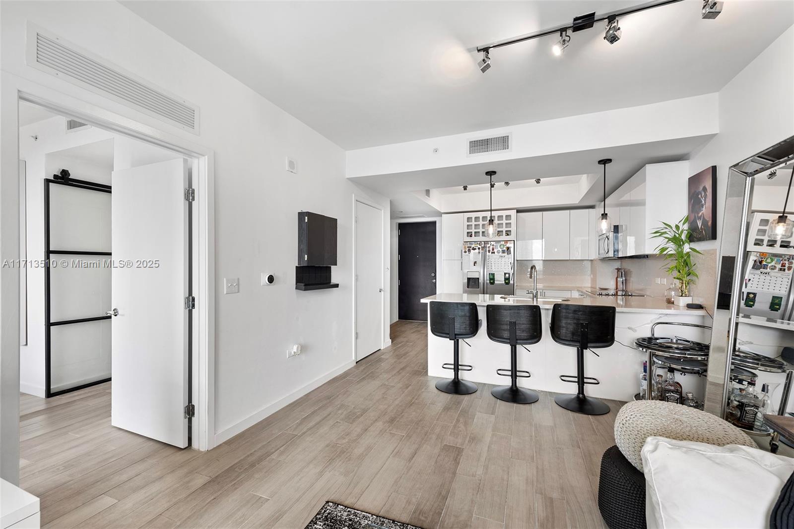 999 SW 1st Ave # 2908