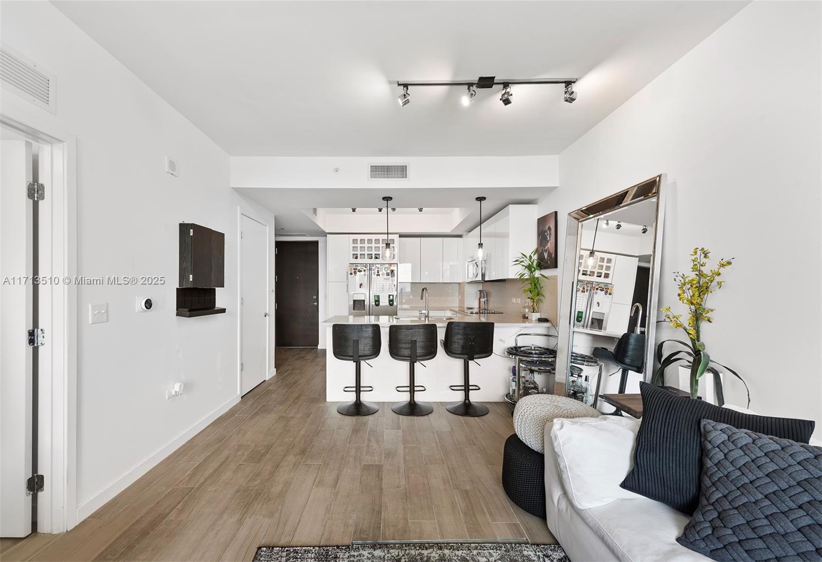 999 SW 1st Ave # 2908