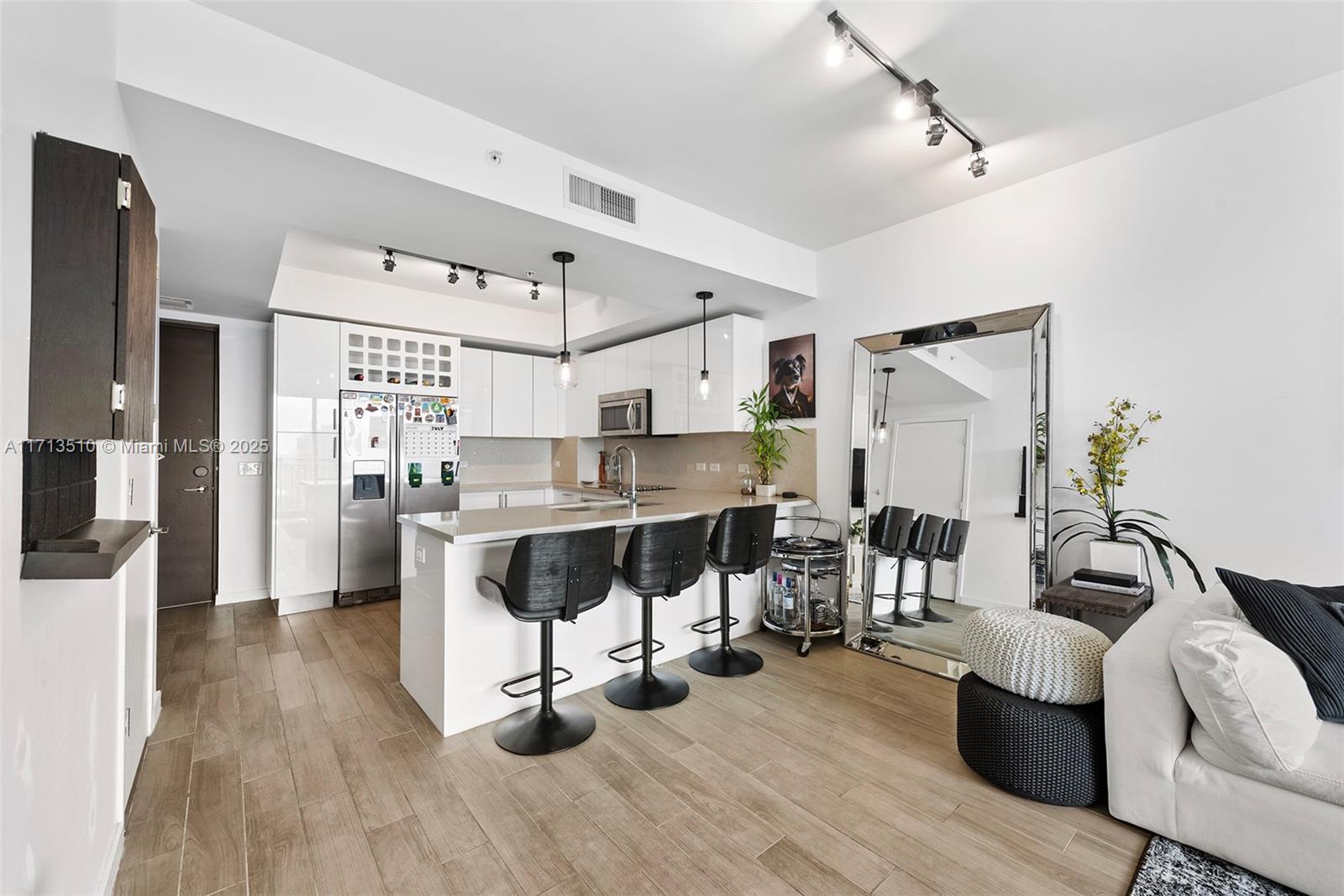 999 SW 1st Ave # 2908