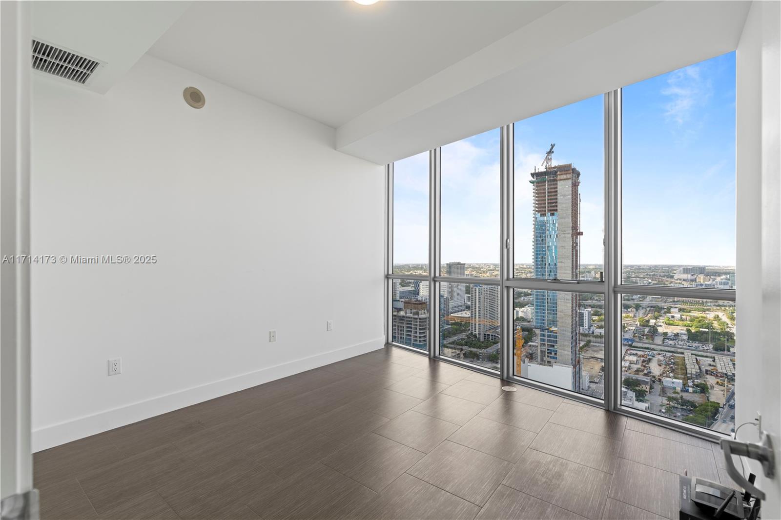 1100 Biscayne Blvd # 4005