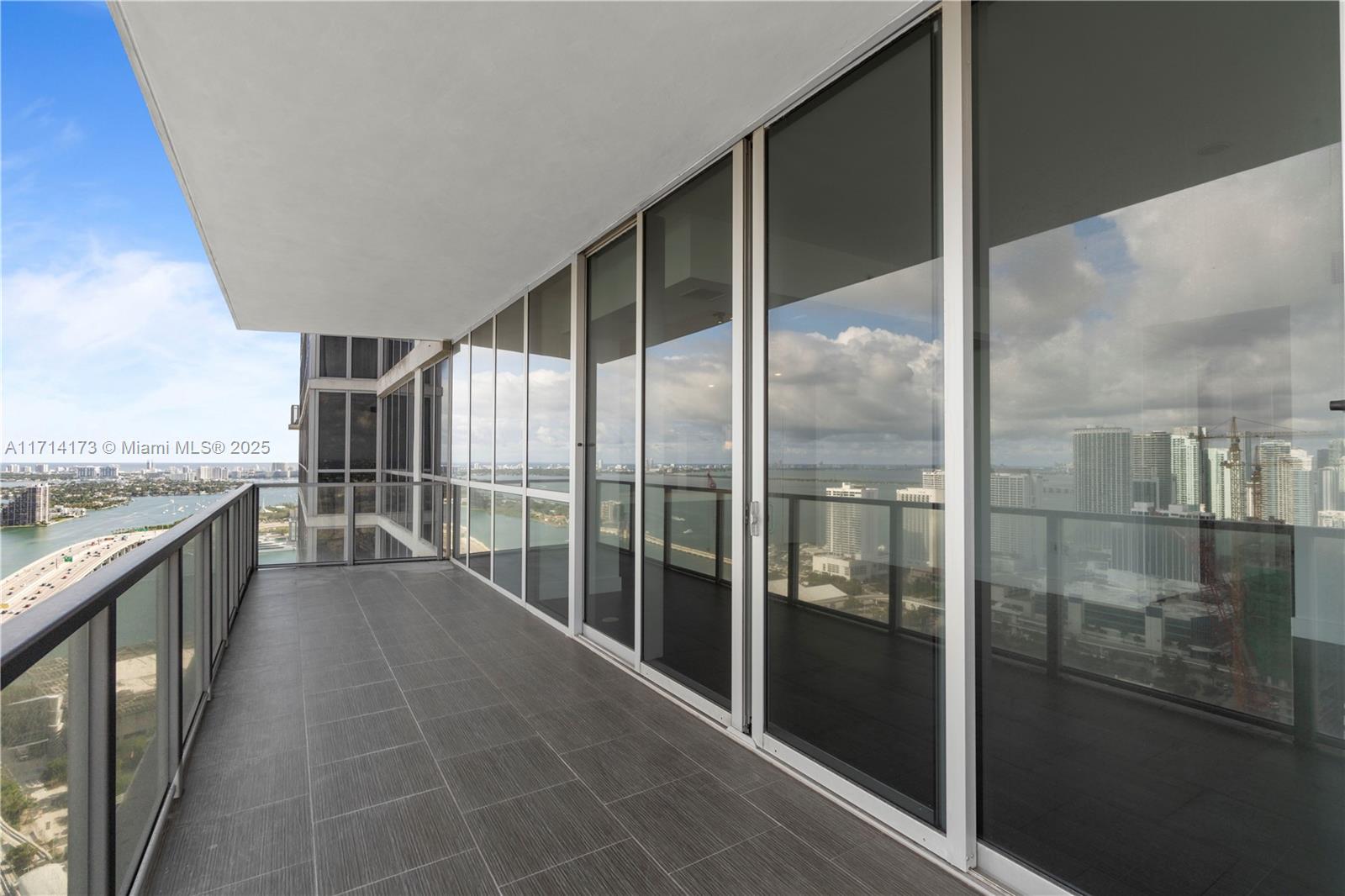 1100 Biscayne Blvd # 4005