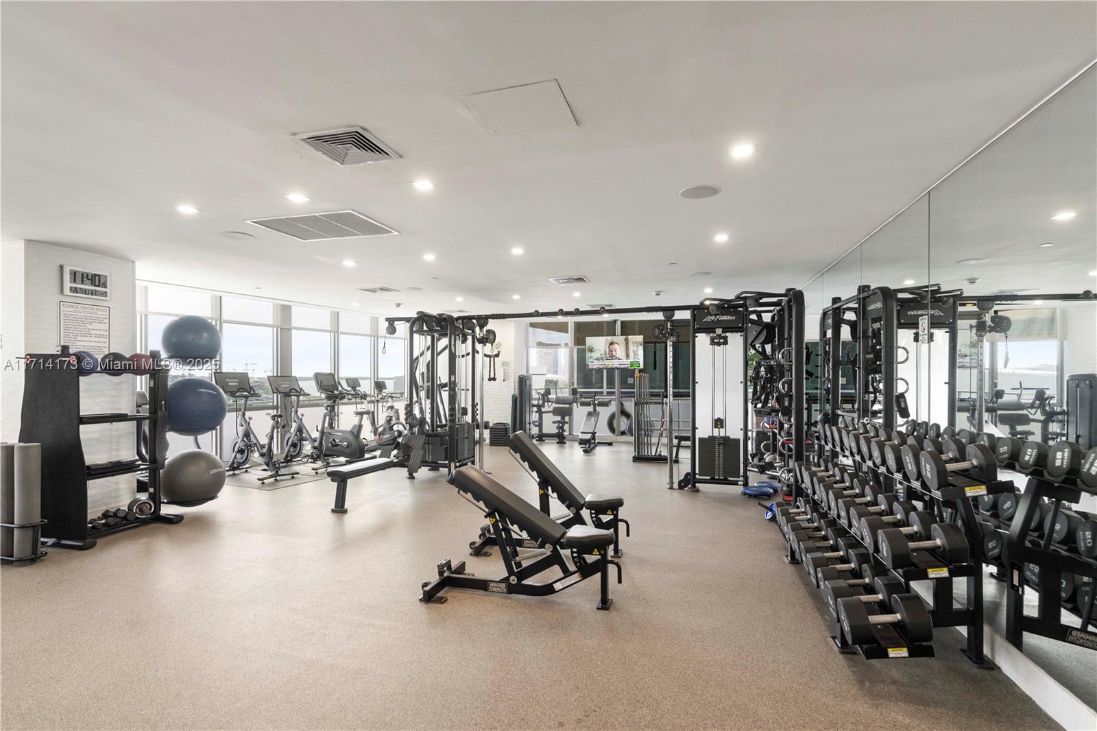 1100 Biscayne Blvd # 4005