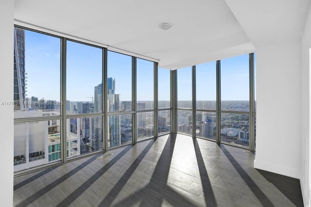 1100 Biscayne Blvd # 4805