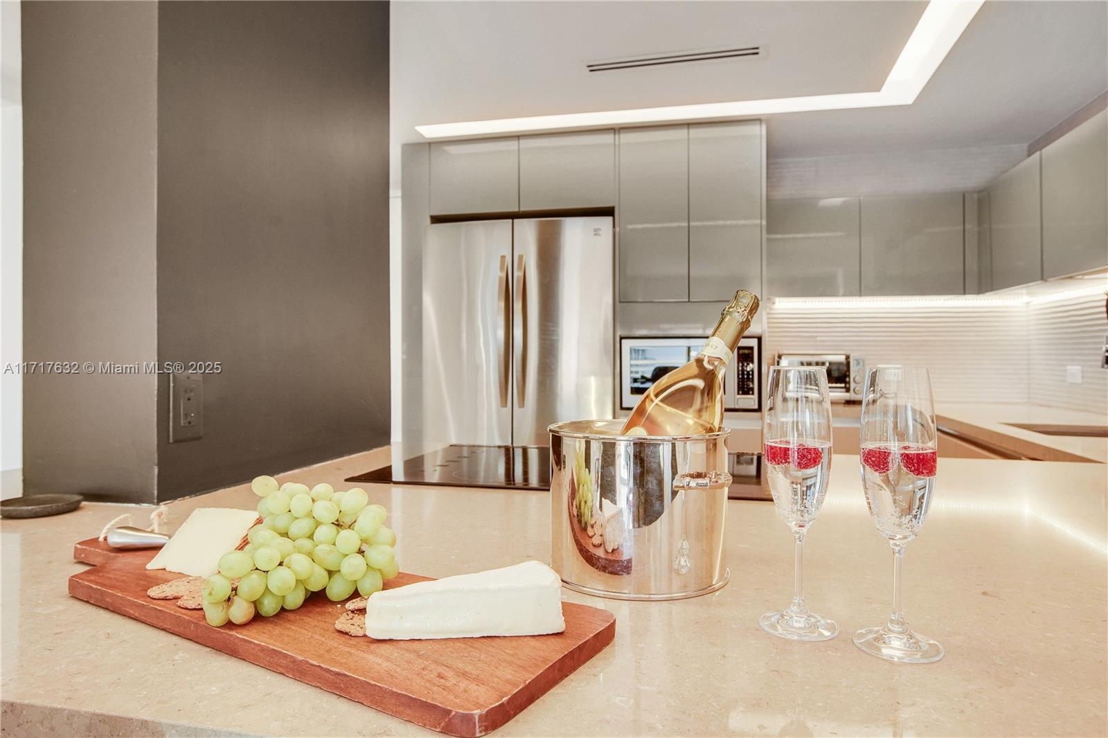 1450 Lincoln Rd # 909