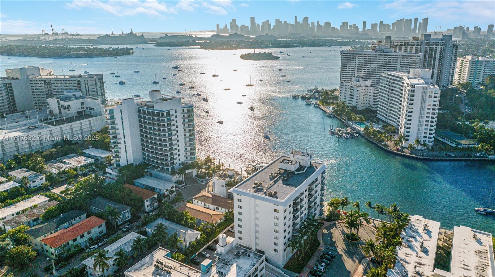 1450 Lincoln Rd # 909