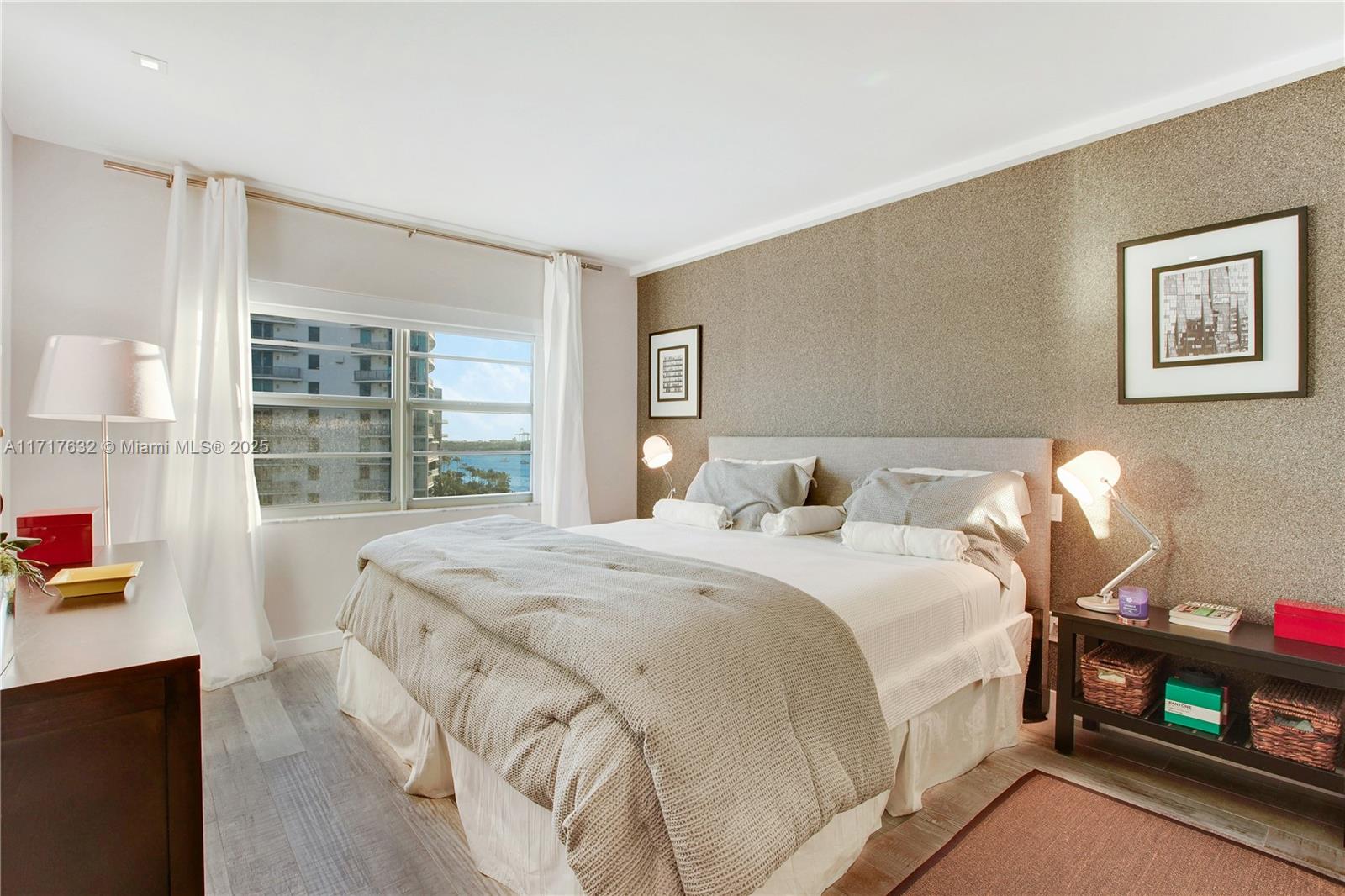 1450 Lincoln Rd # 909