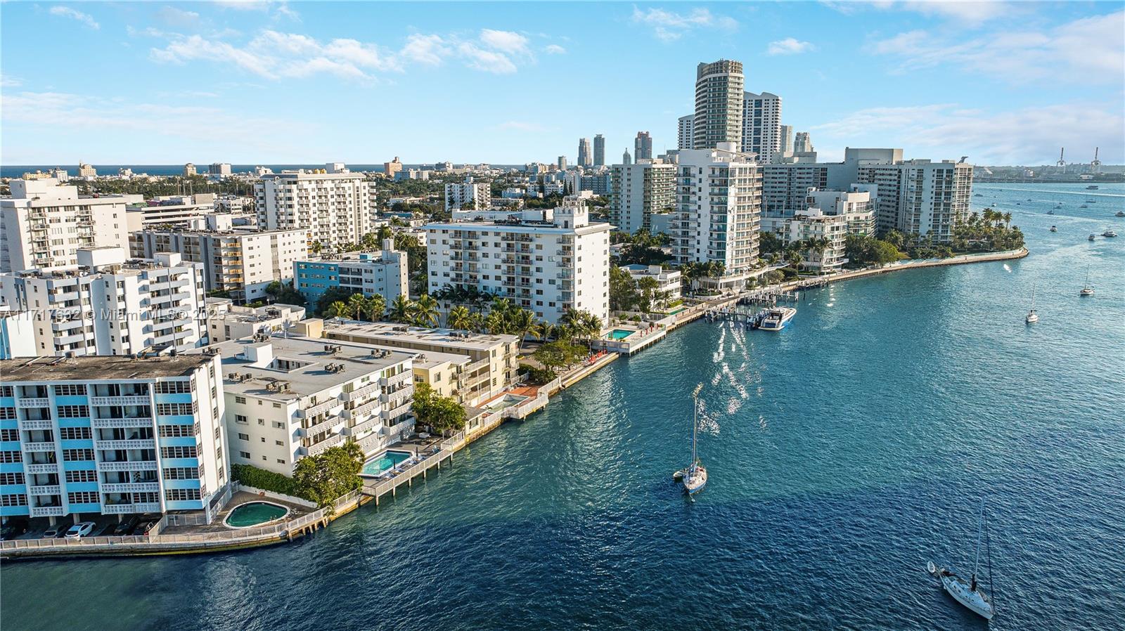 1450 Lincoln Rd # 909