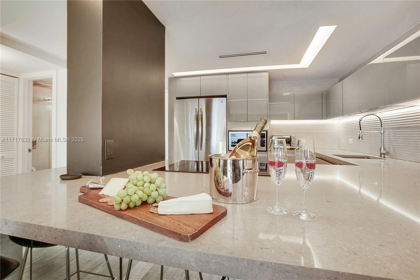 1450 Lincoln Rd # 909