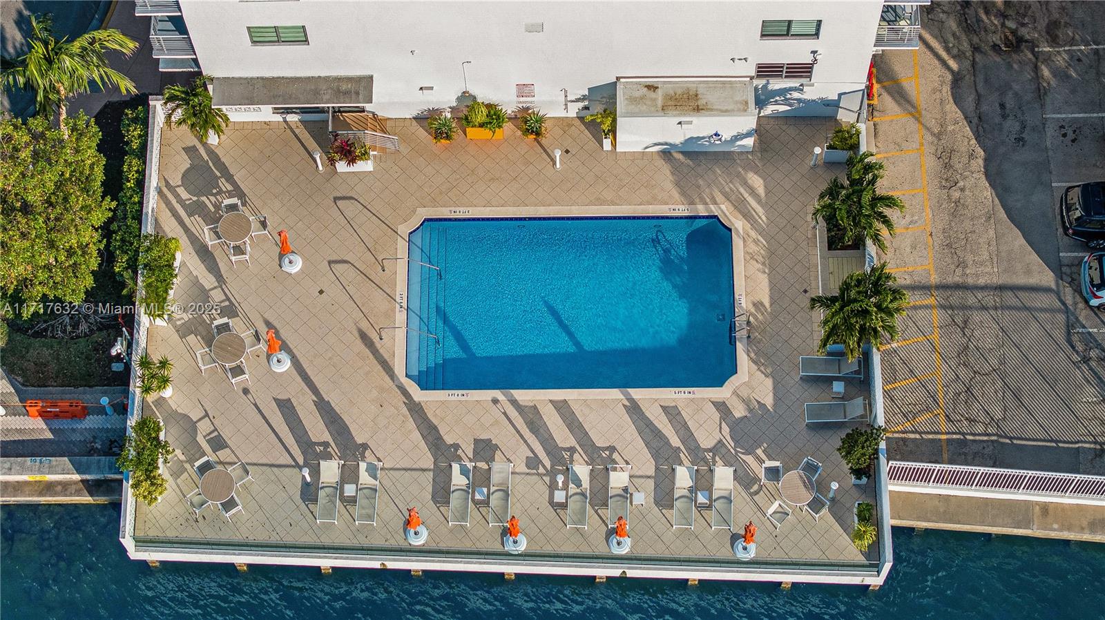 1450 Lincoln Rd # 909