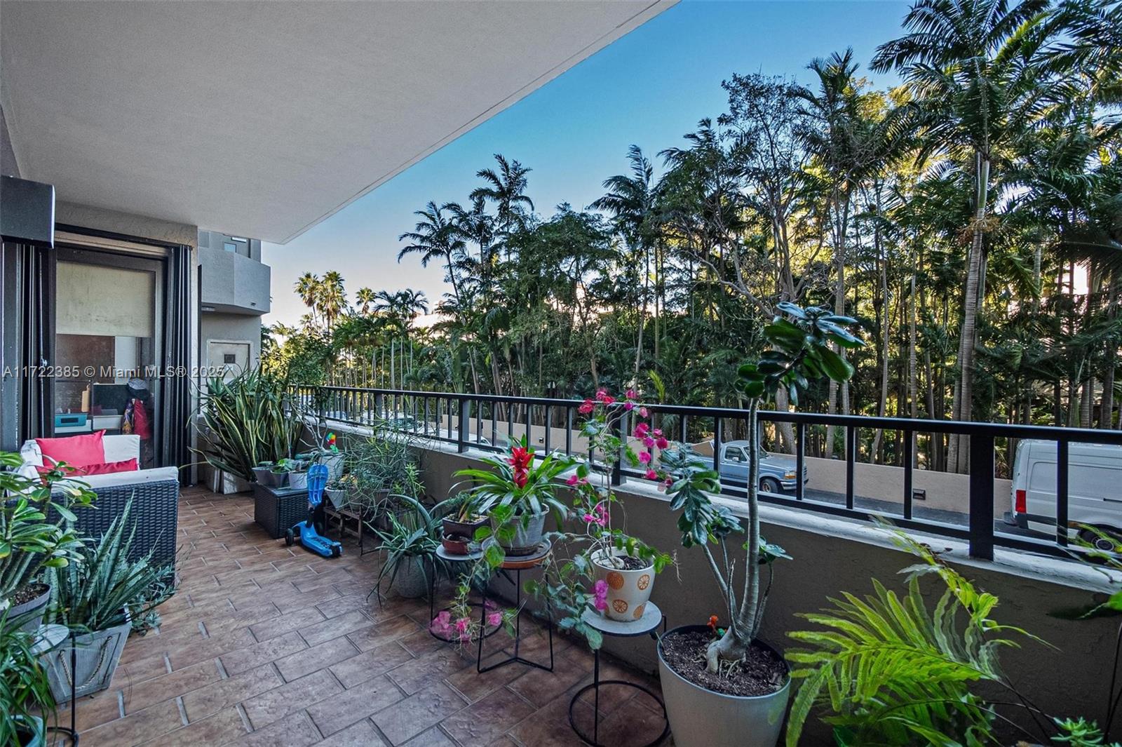 151 Crandon Blvd # 230