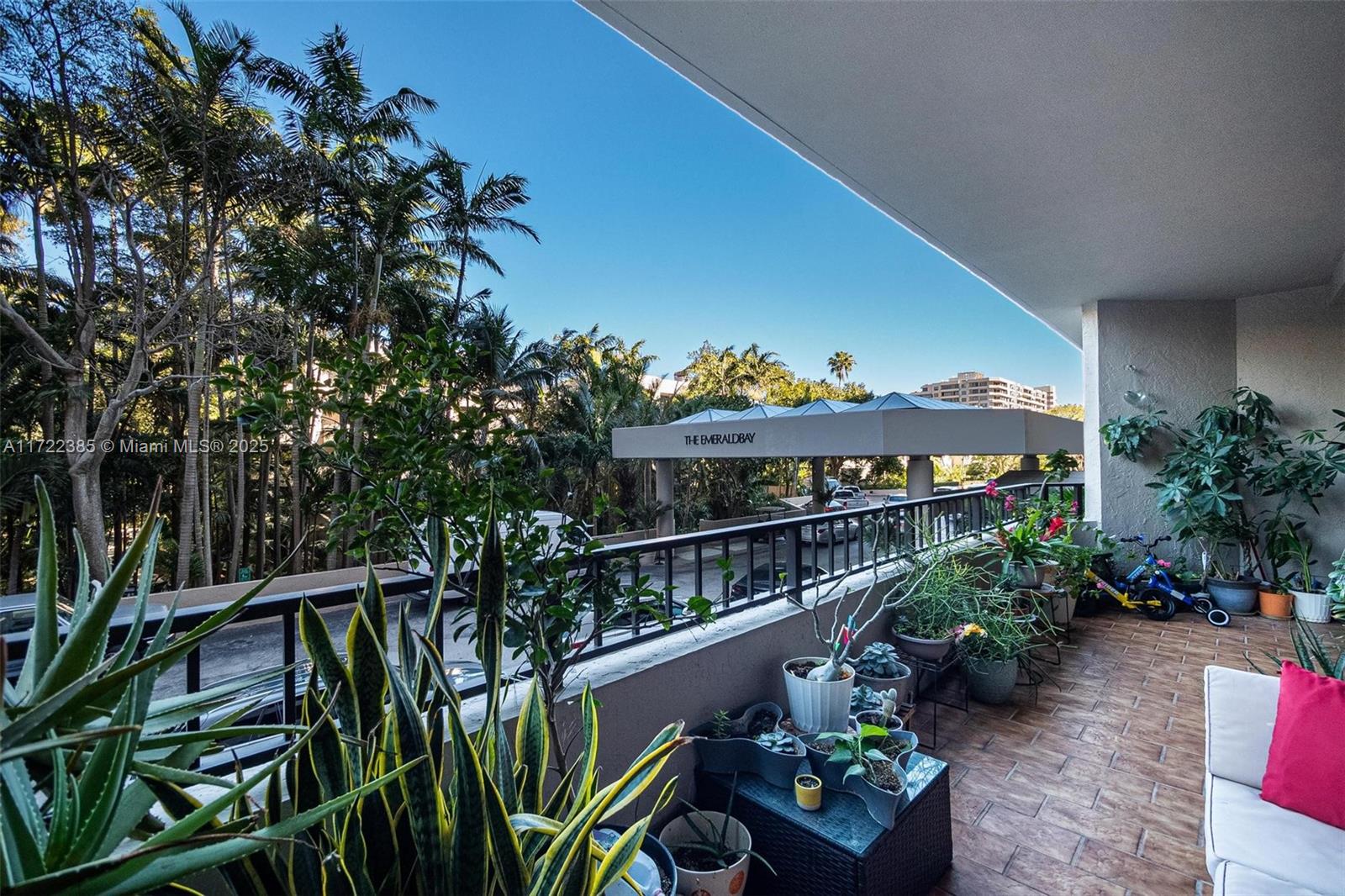 151 Crandon Blvd # 230
