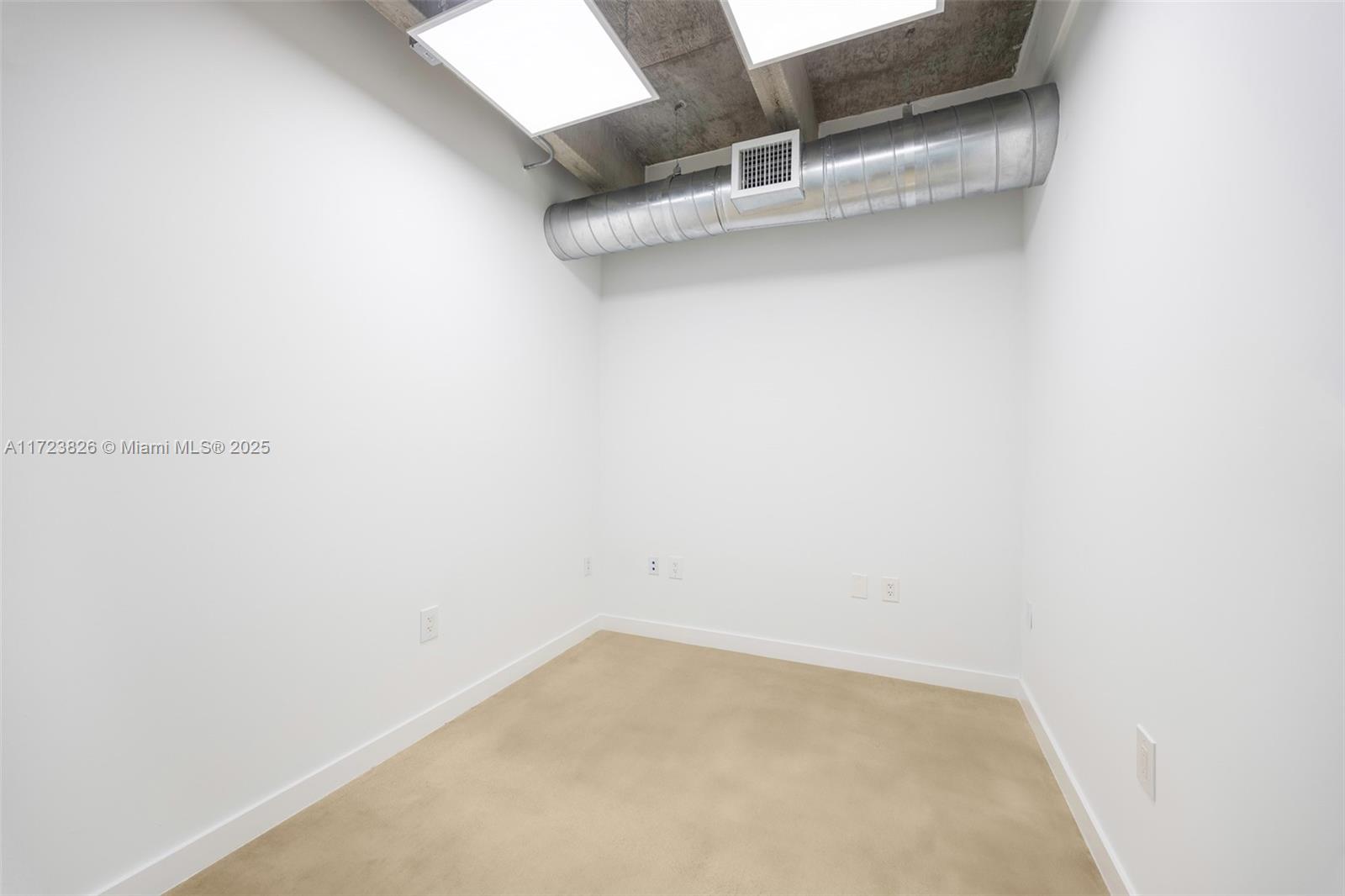 7800 SW 57th Ave # 302A